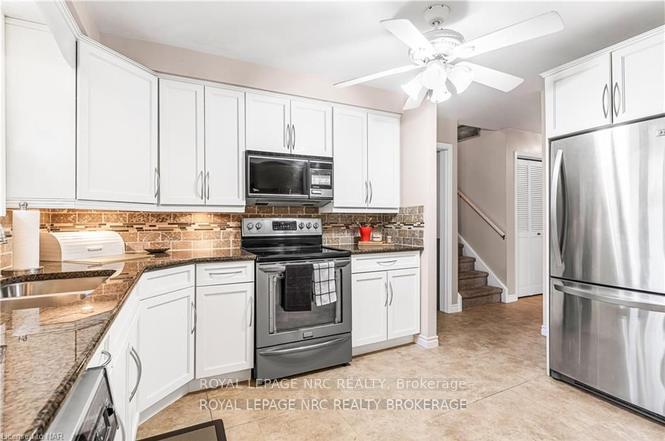 Photo 5 of 21 Kimbermount Drive, St. Catharines, Lakeshore — HOMEH