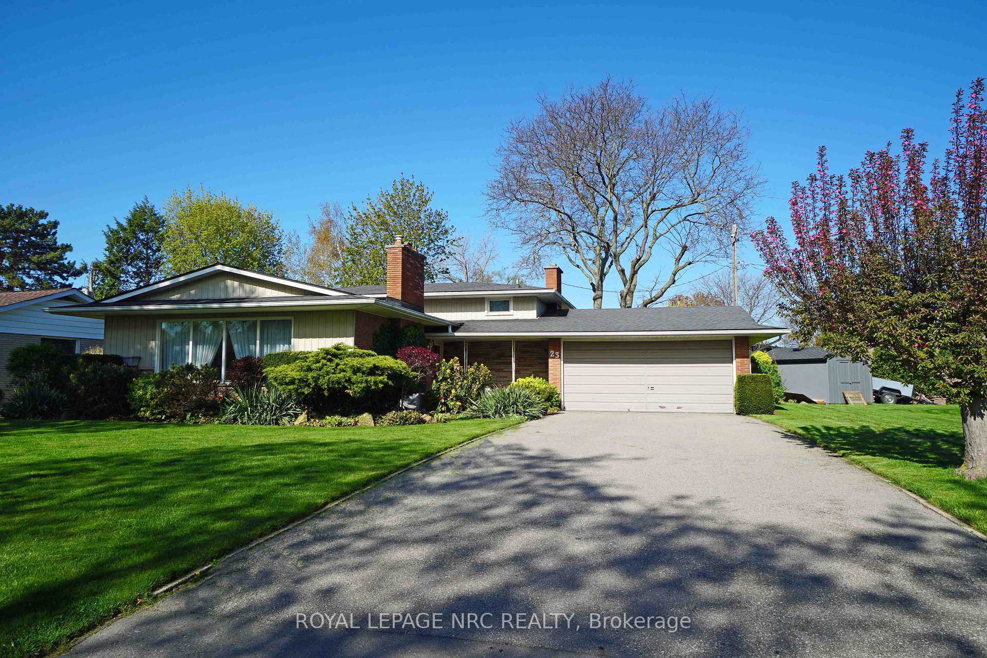 Photo 1 of 23 Gordon Place, St. Catharines, Vine/Linwell — HOMEH
