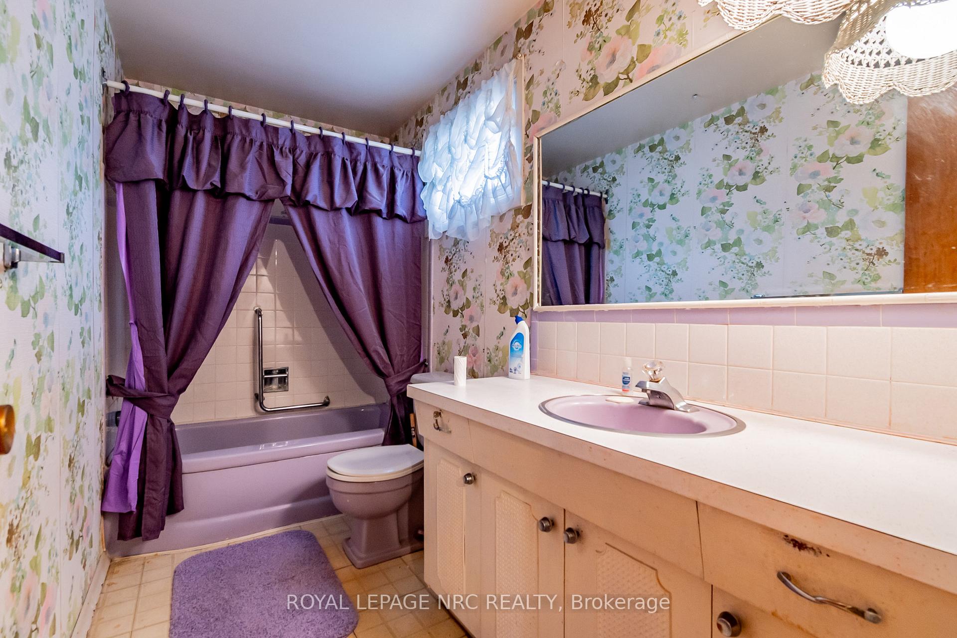 Photo 21 of 23 Gordon Place, St. Catharines, Vine/Linwell — HOMEH