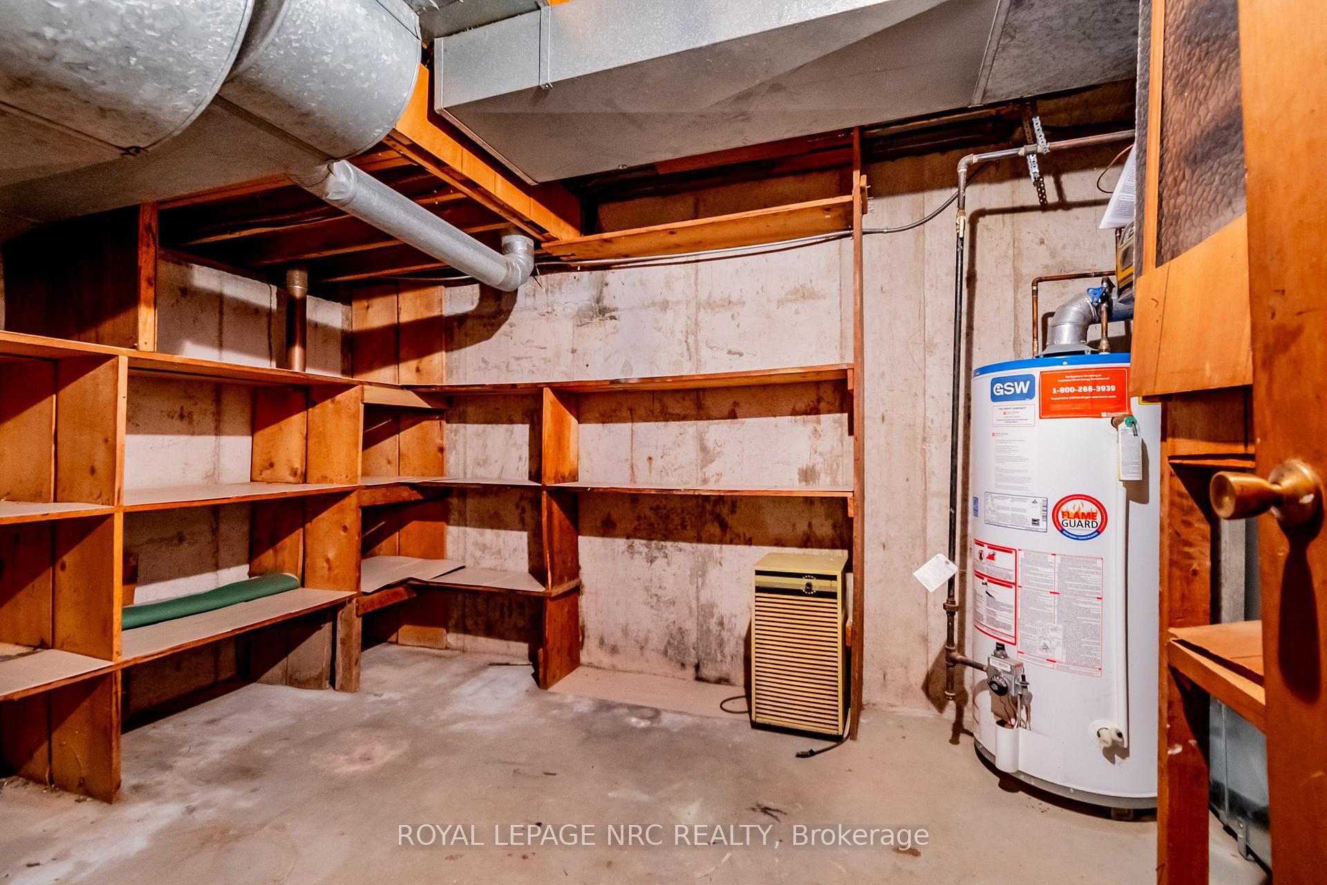 Photo 33 of 23 Gordon Place, St. Catharines, Vine/Linwell — HOMEH