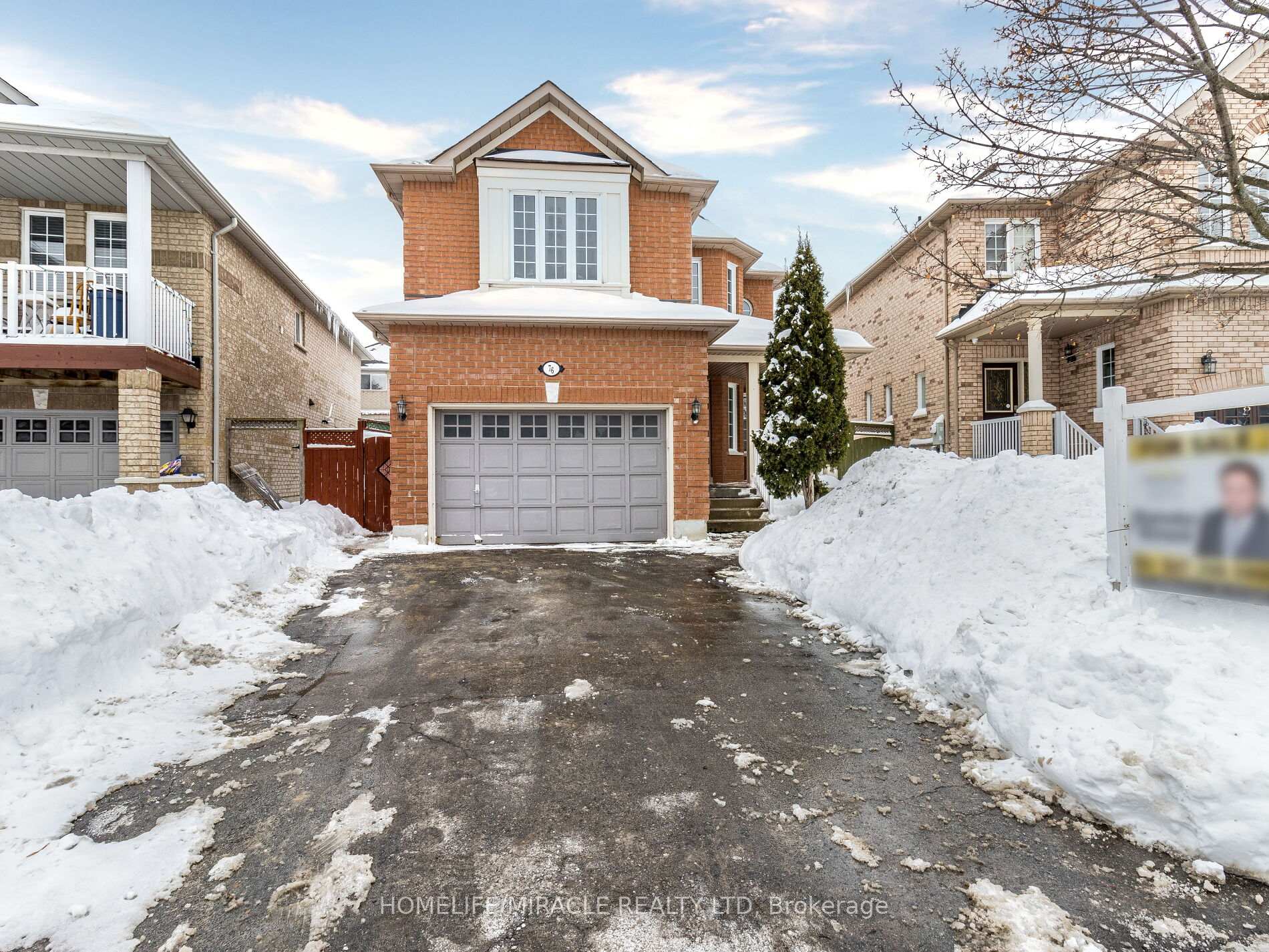 Front of 76 Fallstar Crescent