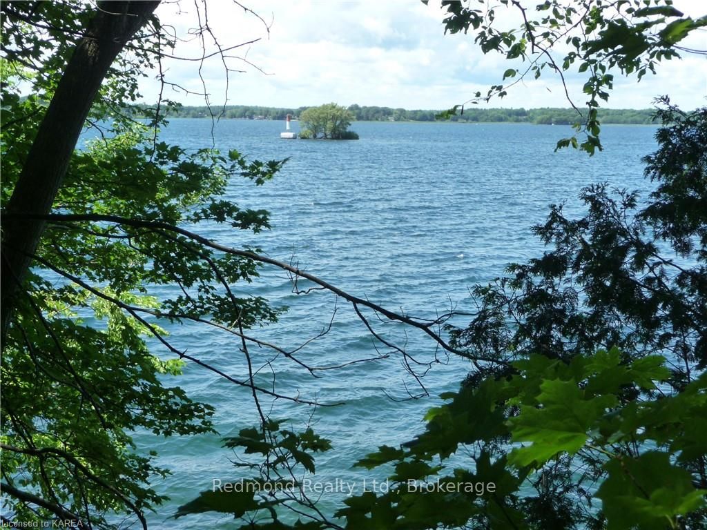 Photo 15 of Prince Regent, Frontenac Islands, The Islands — HOMEH