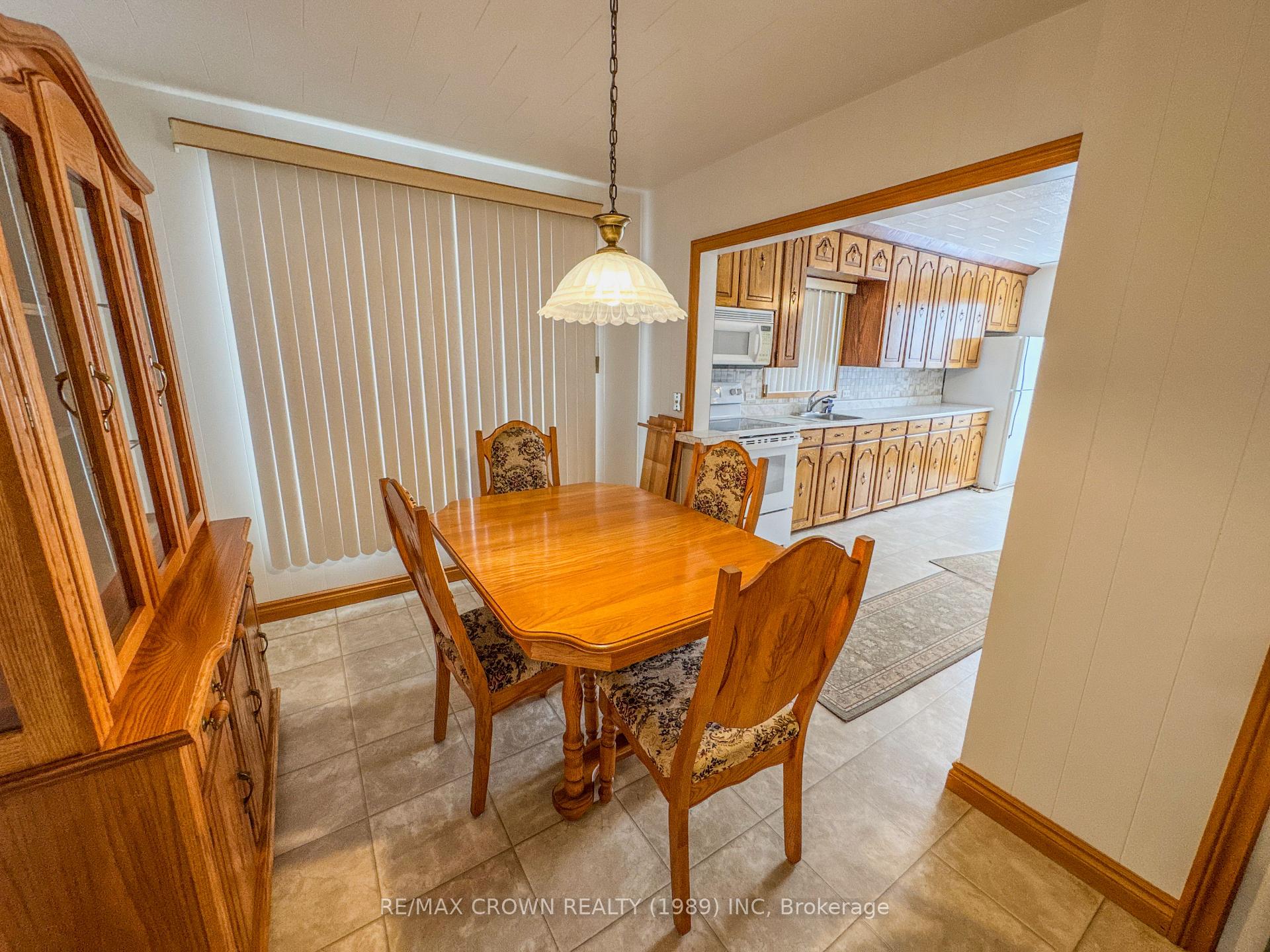 Photo 9 of 906 George Street, Hearst — HOMEH