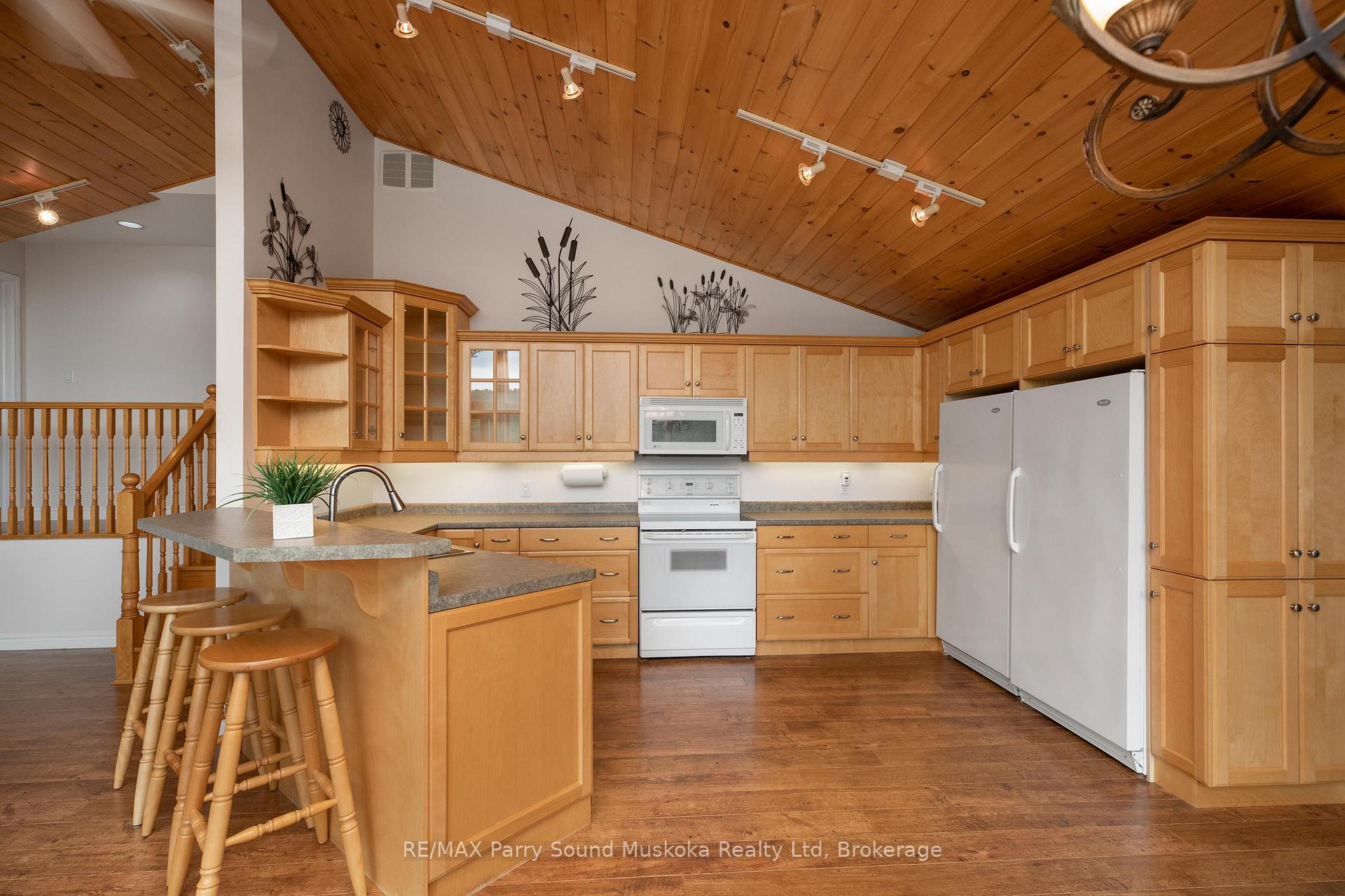 Photo 21 of 16 Mountain Basin, McDougall — HOMEH