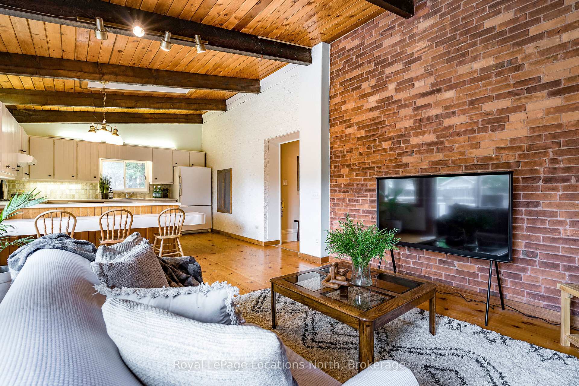 Photo 15 of 234 Pine Street, Collingwood — HOMEH