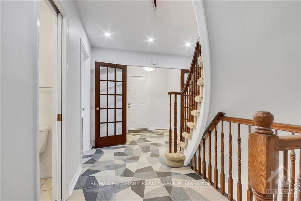 Photo 3 of 55 Fifeshire Crescent, Ottawa, Pineglen/Country Place — HOMEH