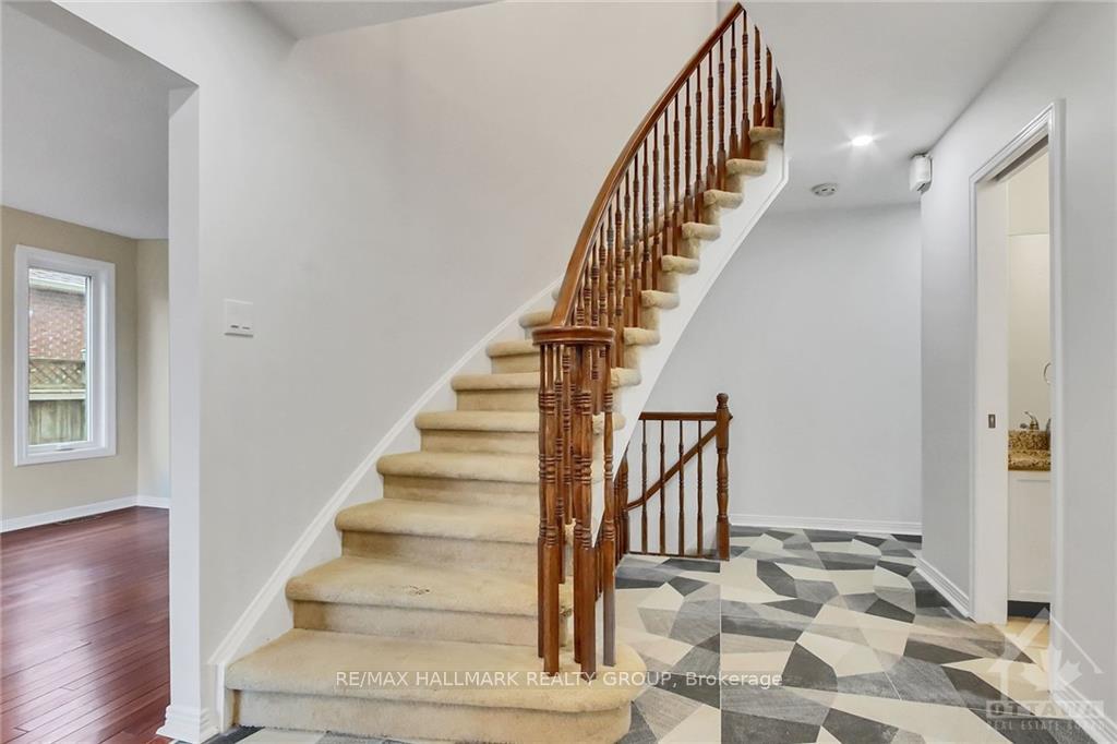 Photo 5 of 55 Fifeshire Crescent, Ottawa, Pineglen/Country Place — HOMEH