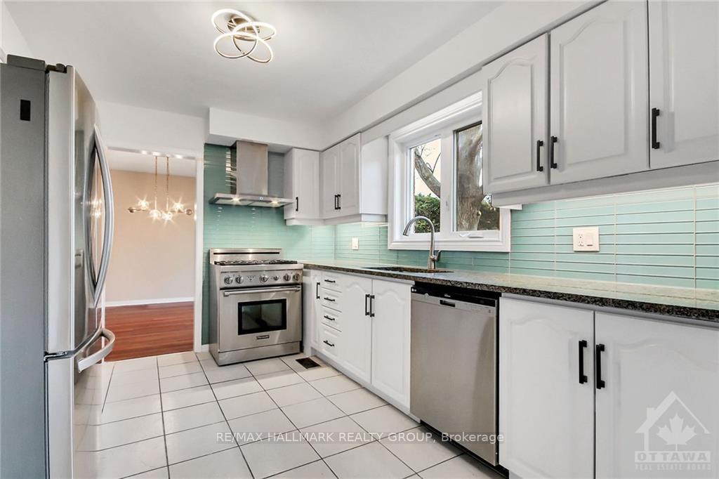 Photo 9 of 55 Fifeshire Crescent, Ottawa, Pineglen/Country Place — HOMEH