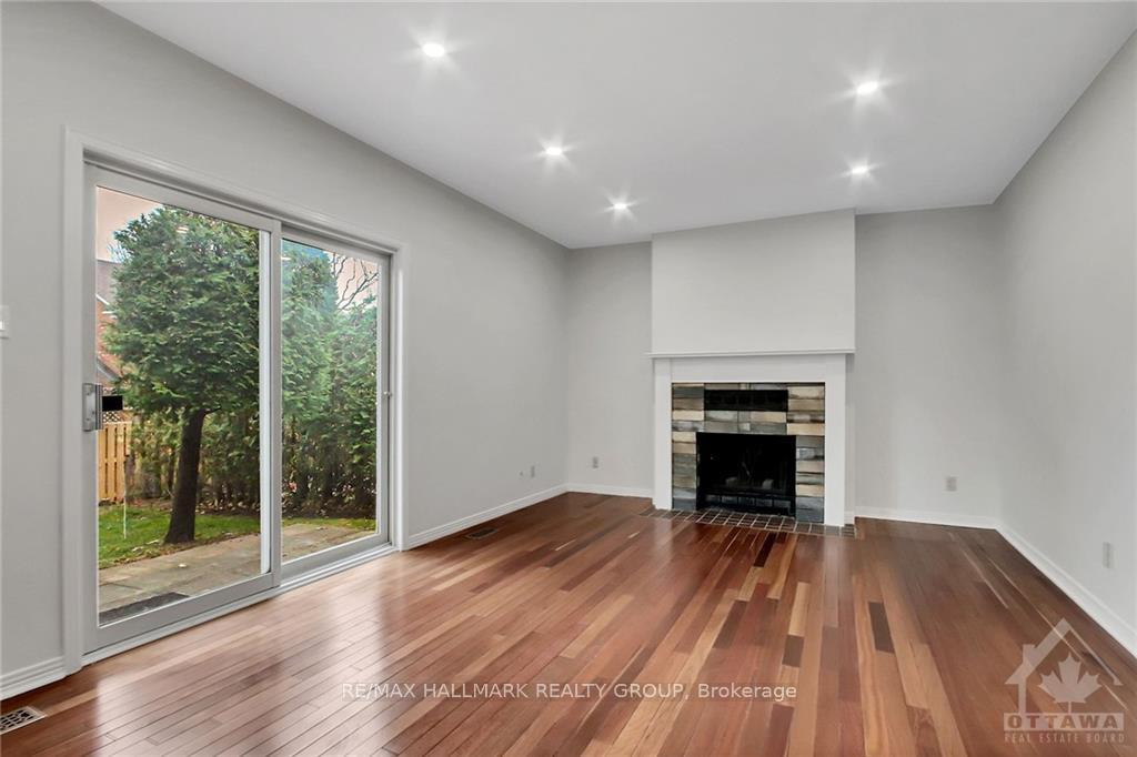 Photo 19 of 55 Fifeshire Crescent, Ottawa, Pineglen/Country Place — HOMEH