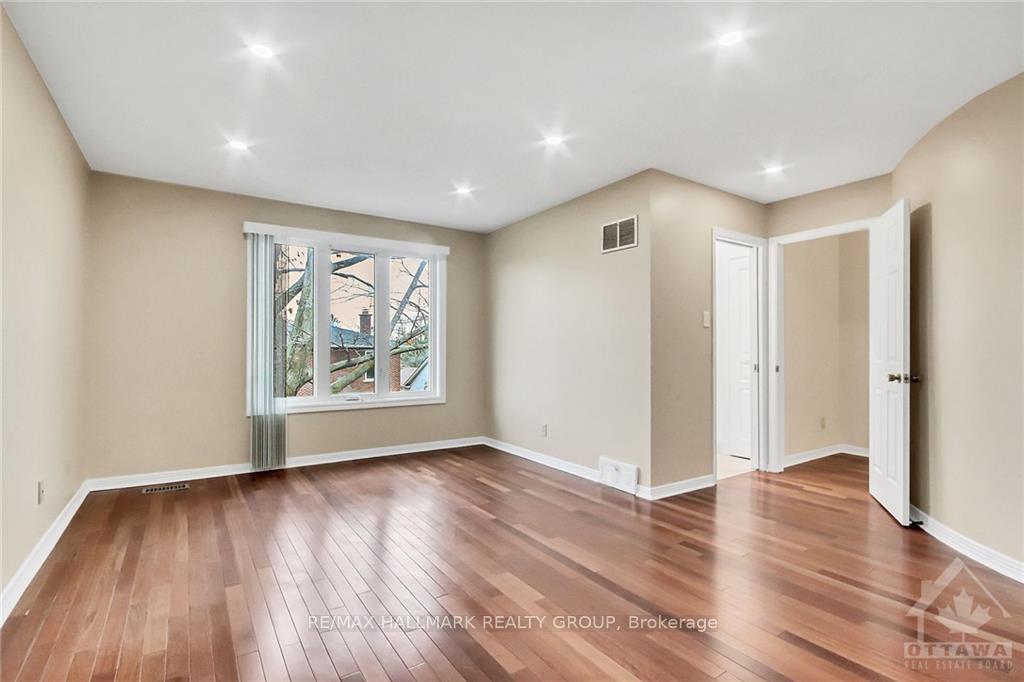 Photo 27 of 55 Fifeshire Crescent, Ottawa, Pineglen/Country Place — HOMEH