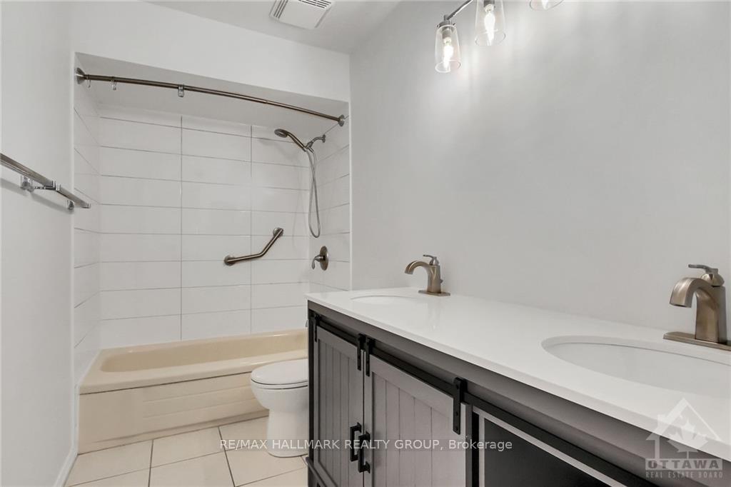 Photo 24 of 55 Fifeshire Crescent, Ottawa, Pineglen/Country Place — HOMEH