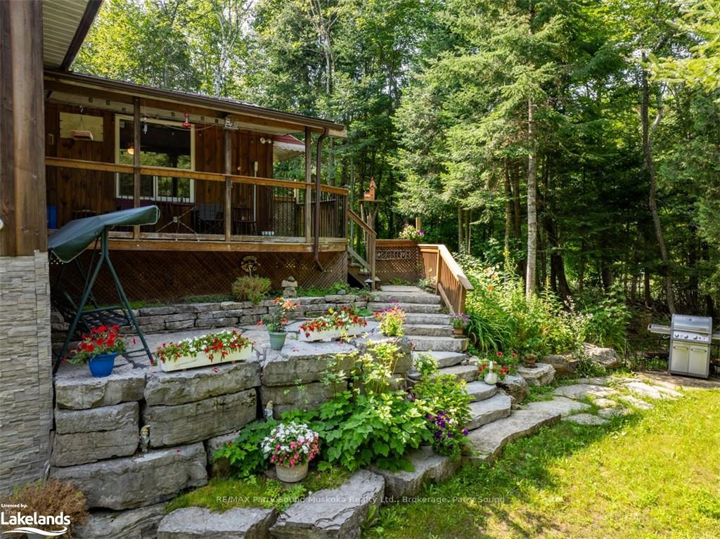 Photo 3 of 21 Moonwing Road, Magnetawan, Ahmic Harbour — HOMEH
