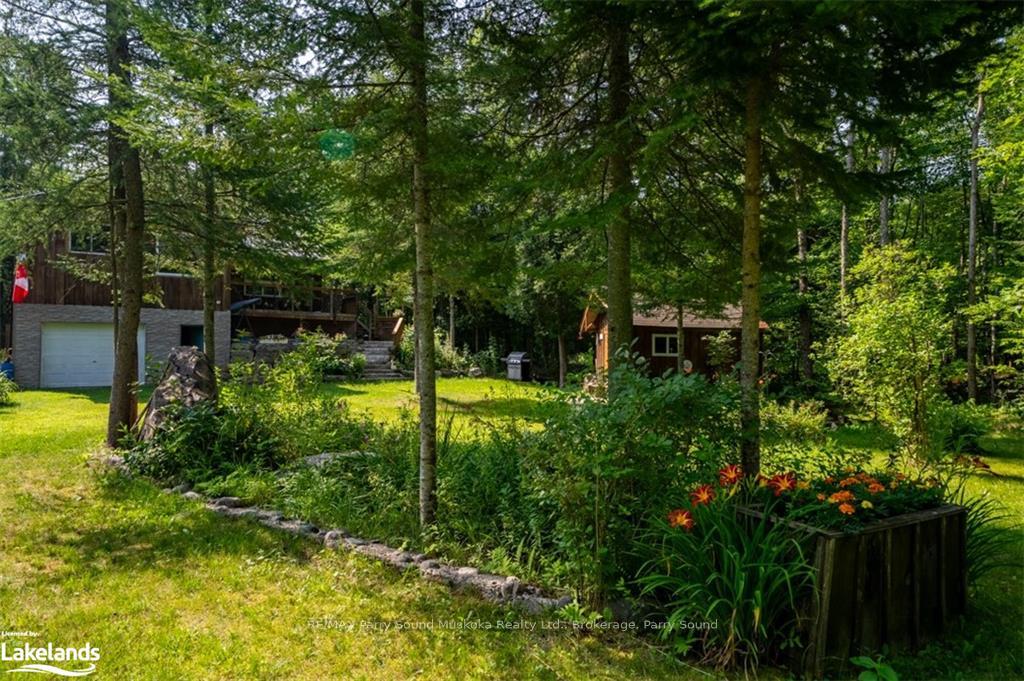 Photo 15 of 21 Moonwing Road, Magnetawan, Ahmic Harbour — HOMEH