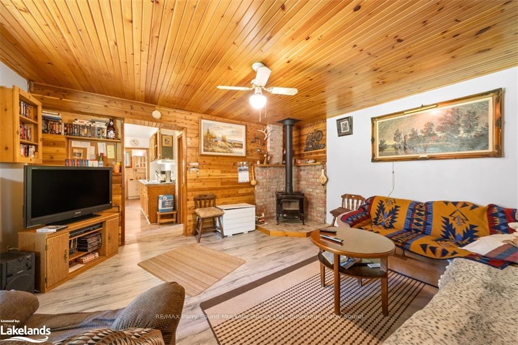 Photo 35 of 21 Moonwing Road, Magnetawan, Ahmic Harbour — HOMEH