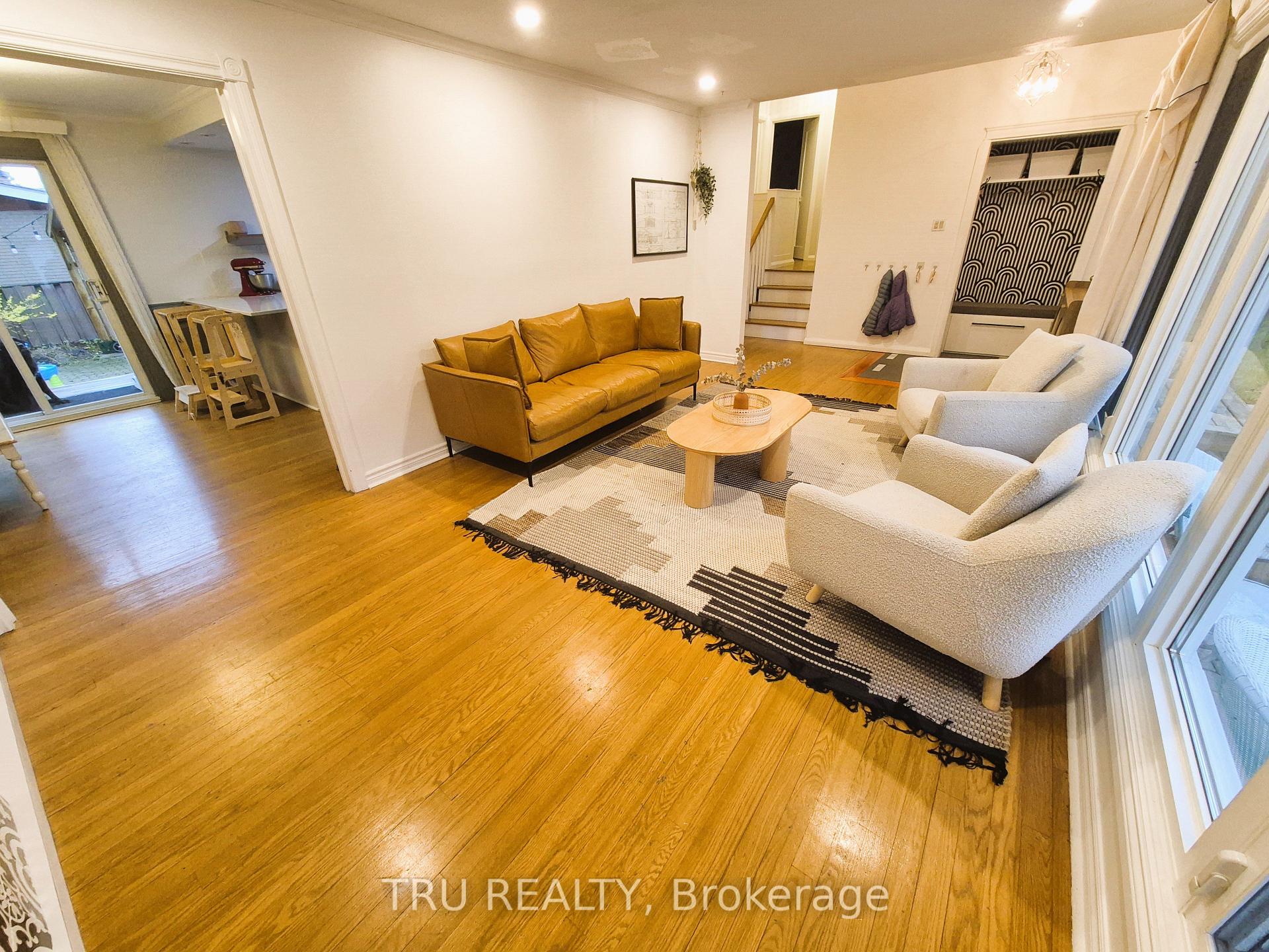 Photo 12 of 48 Crystal Beach Drive, Ottawa, Crystal Beach — HOMEH