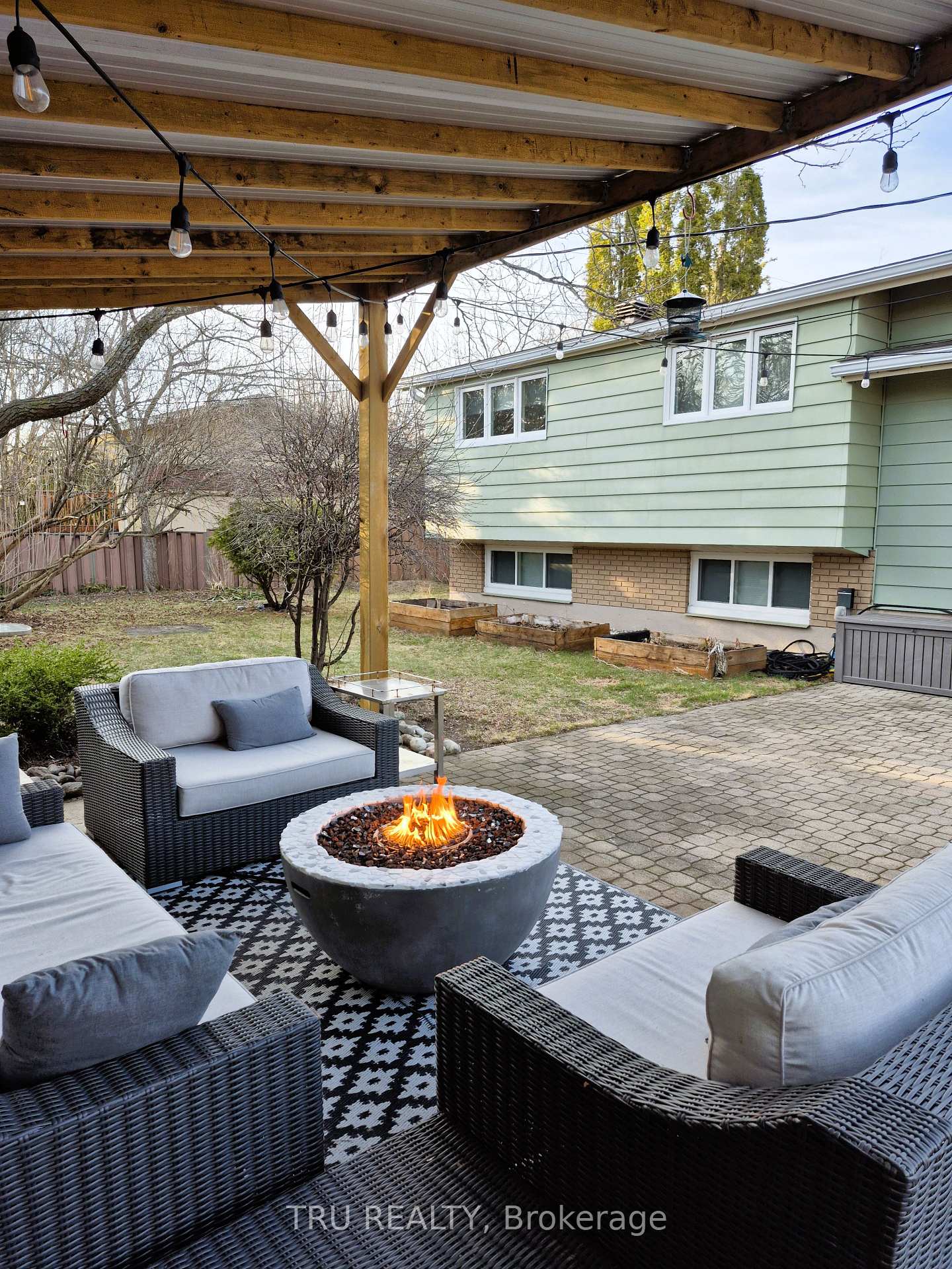 Photo 43 of 48 Crystal Beach Drive, Ottawa, Crystal Beach — HOMEH