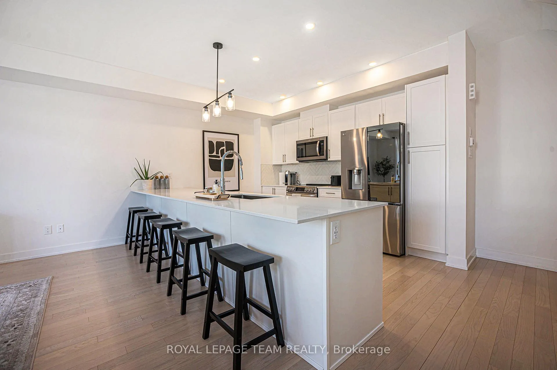 Photo 11 of 58 Arinto Place, Ottawa, Kanata - Emerald Meadows/Trailwest — HOMEH