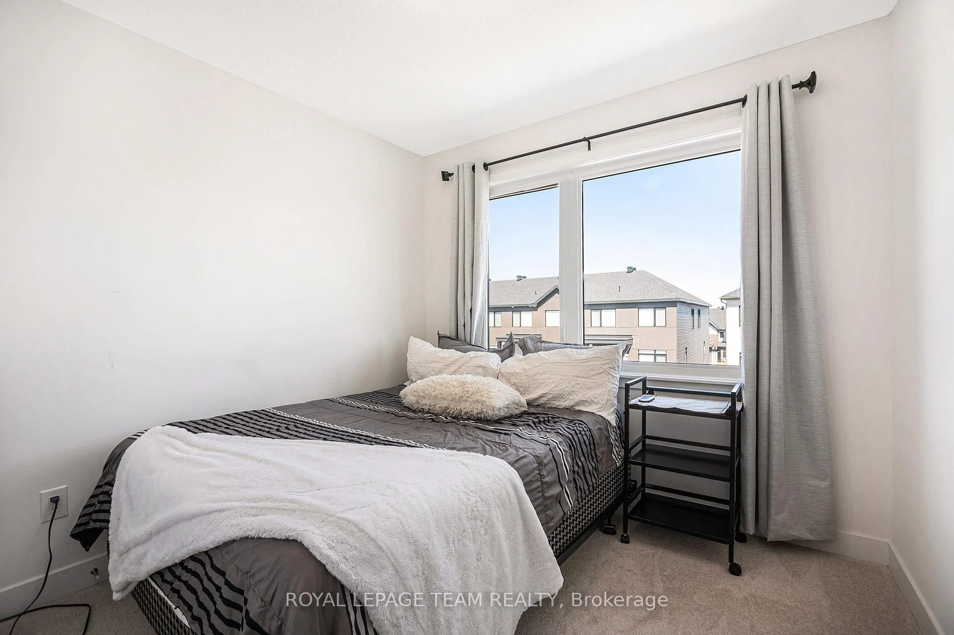 Photo 23 of 58 Arinto Place, Ottawa, Kanata - Emerald Meadows/Trailwest — HOMEH