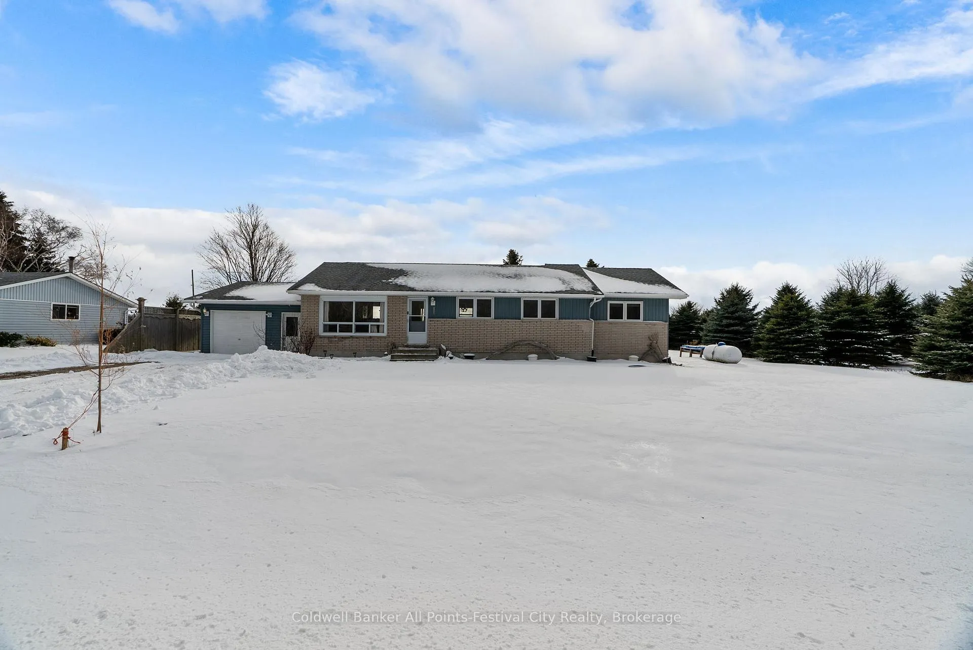 Photo 6 of 34889 Black's Point Road, Central Huron, Goderich — HOMEH