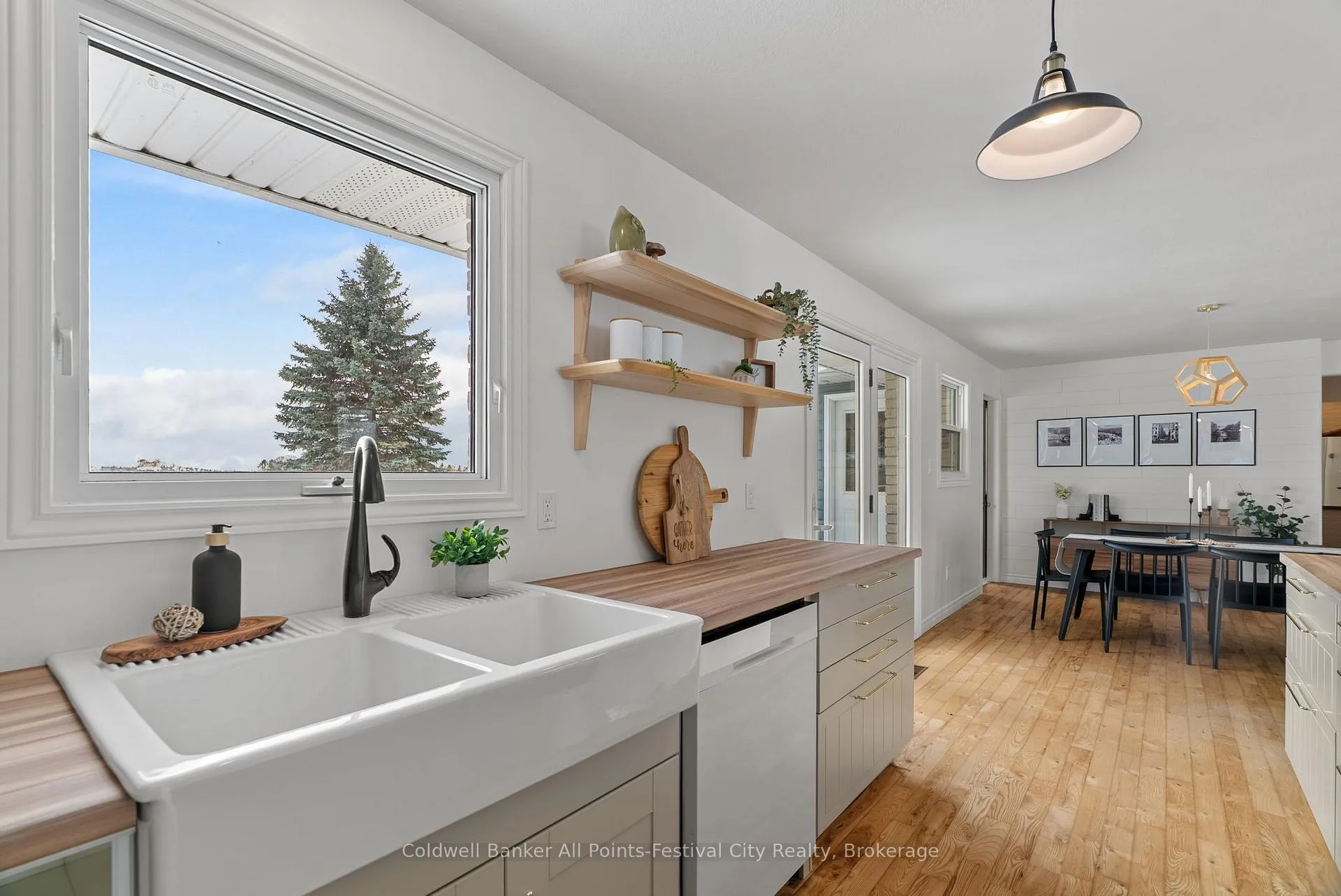 Photo 19 of 34889 Black's Point Road, Central Huron, Goderich — HOMEH