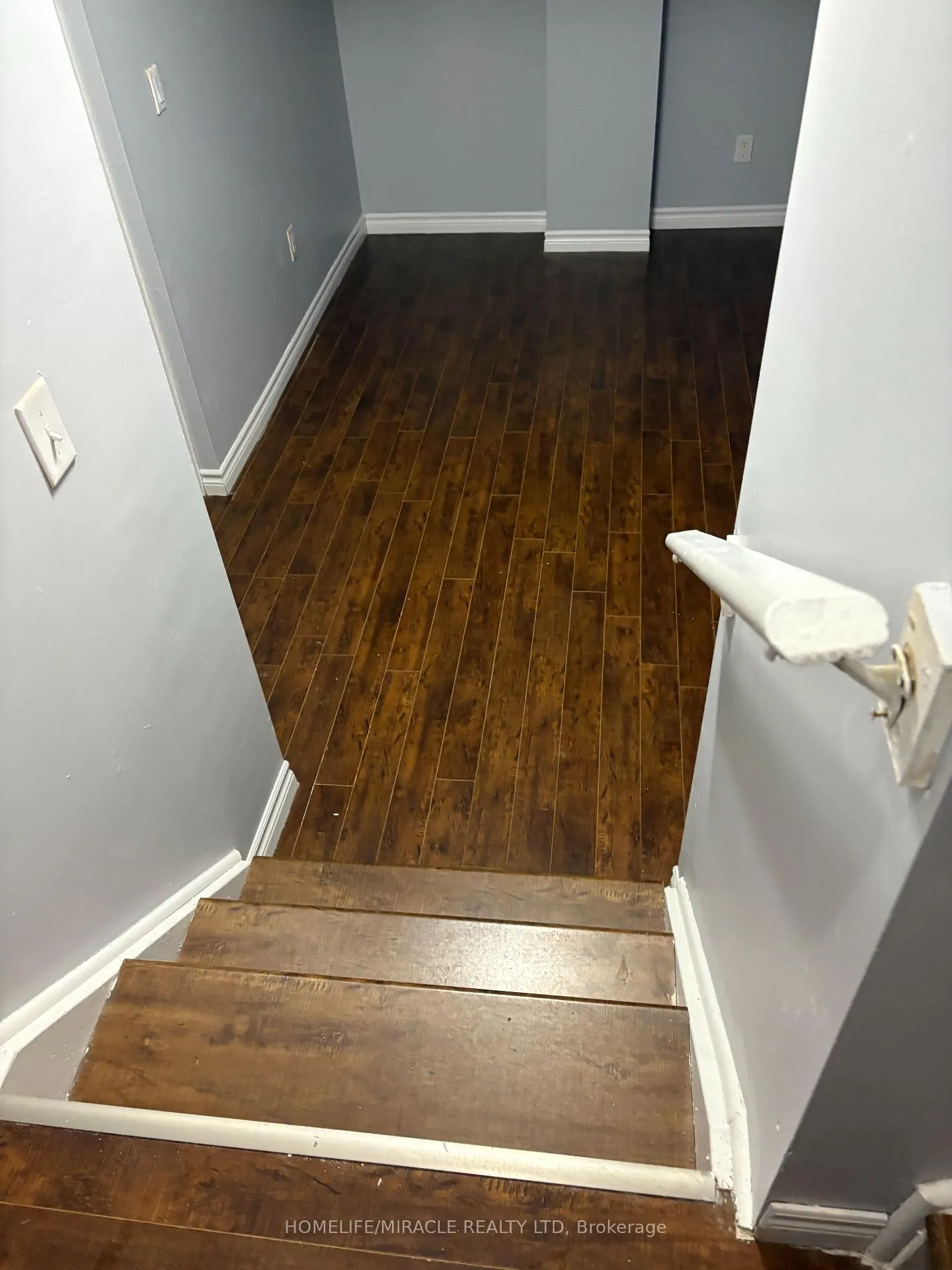 Photo 5 of 44 Altura Way, Brampton, Bram East — HOMEH