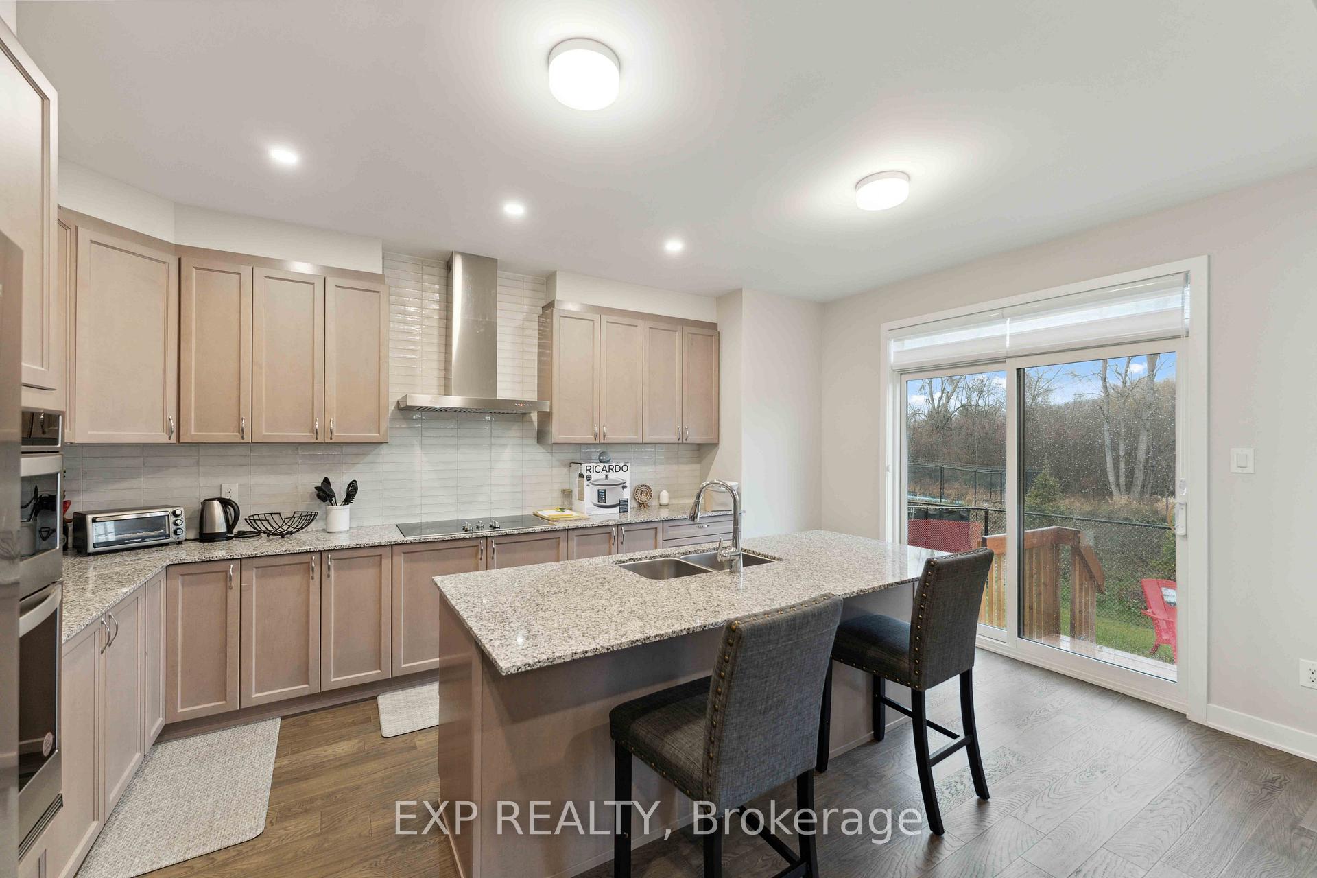 Photo 12 of 1053 Showman Street S, Ottawa, Richmond — HOMEH