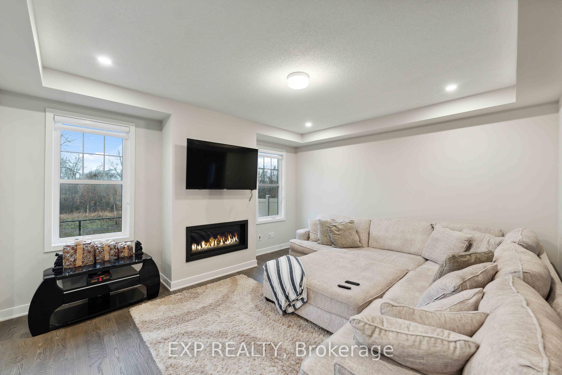 Photo 15 of 1053 Showman Street S, Ottawa, Richmond — HOMEH