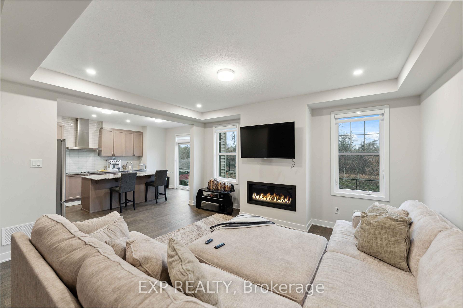 Photo 16 of 1053 Showman Street S, Ottawa, Richmond — HOMEH