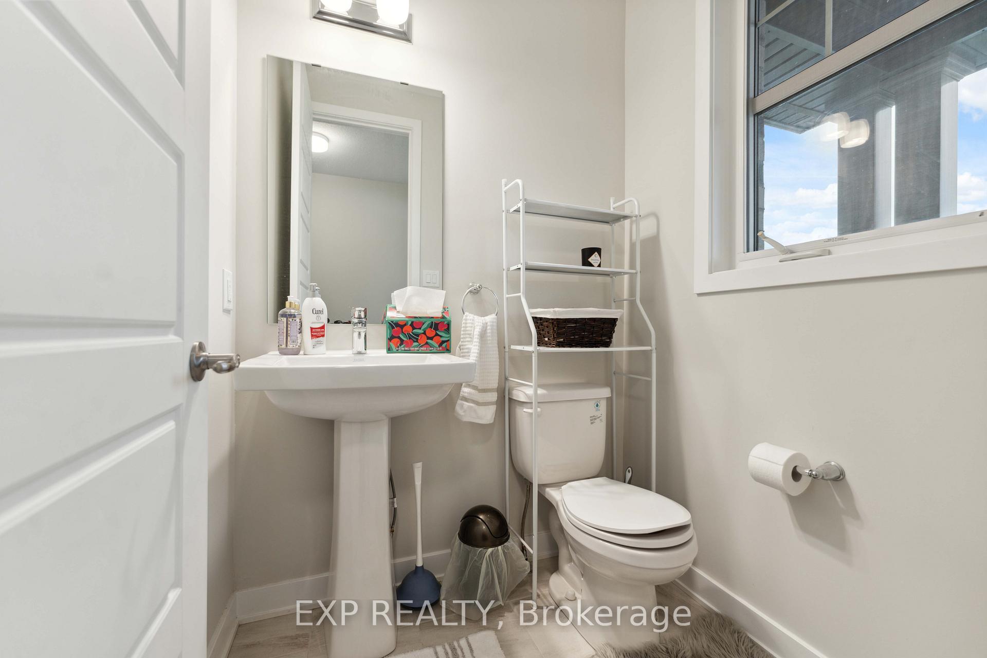 Photo 17 of 1053 Showman Street S, Ottawa, Richmond — HOMEH