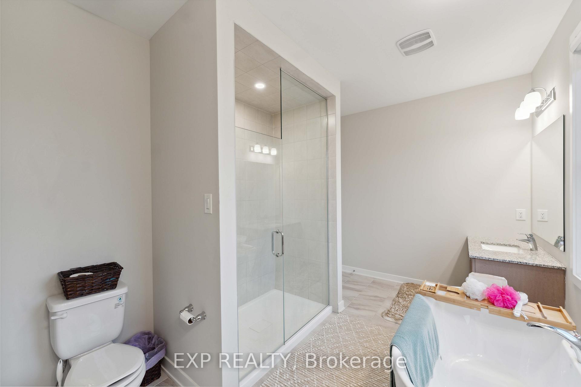 Photo 22 of 1053 Showman Street S, Ottawa, Richmond — HOMEH