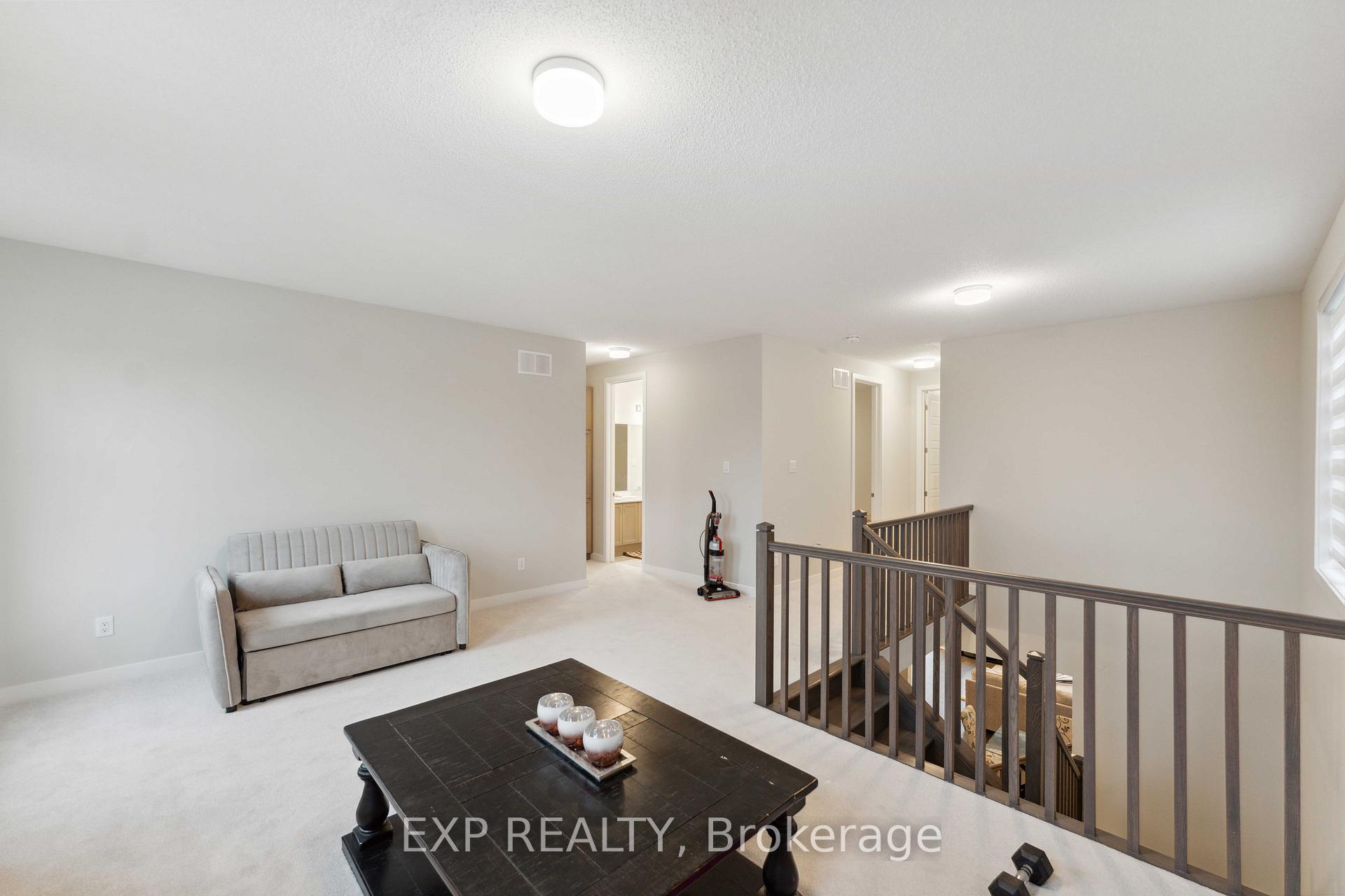 Photo 32 of 1053 Showman Street S, Ottawa, Richmond — HOMEH