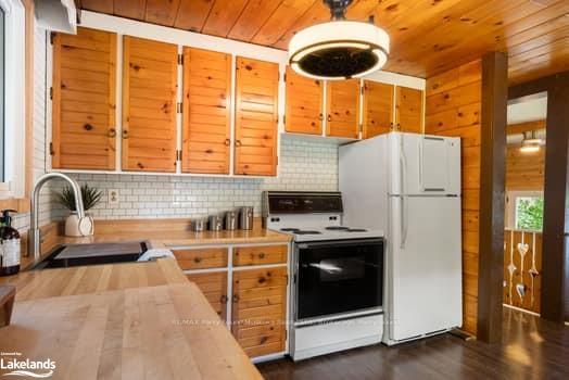 Photo 14 of 86 Bayview Road, Magnetawan — HOMEH