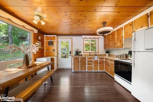 Photo 16 of 86 Bayview Road, Magnetawan — HOMEH