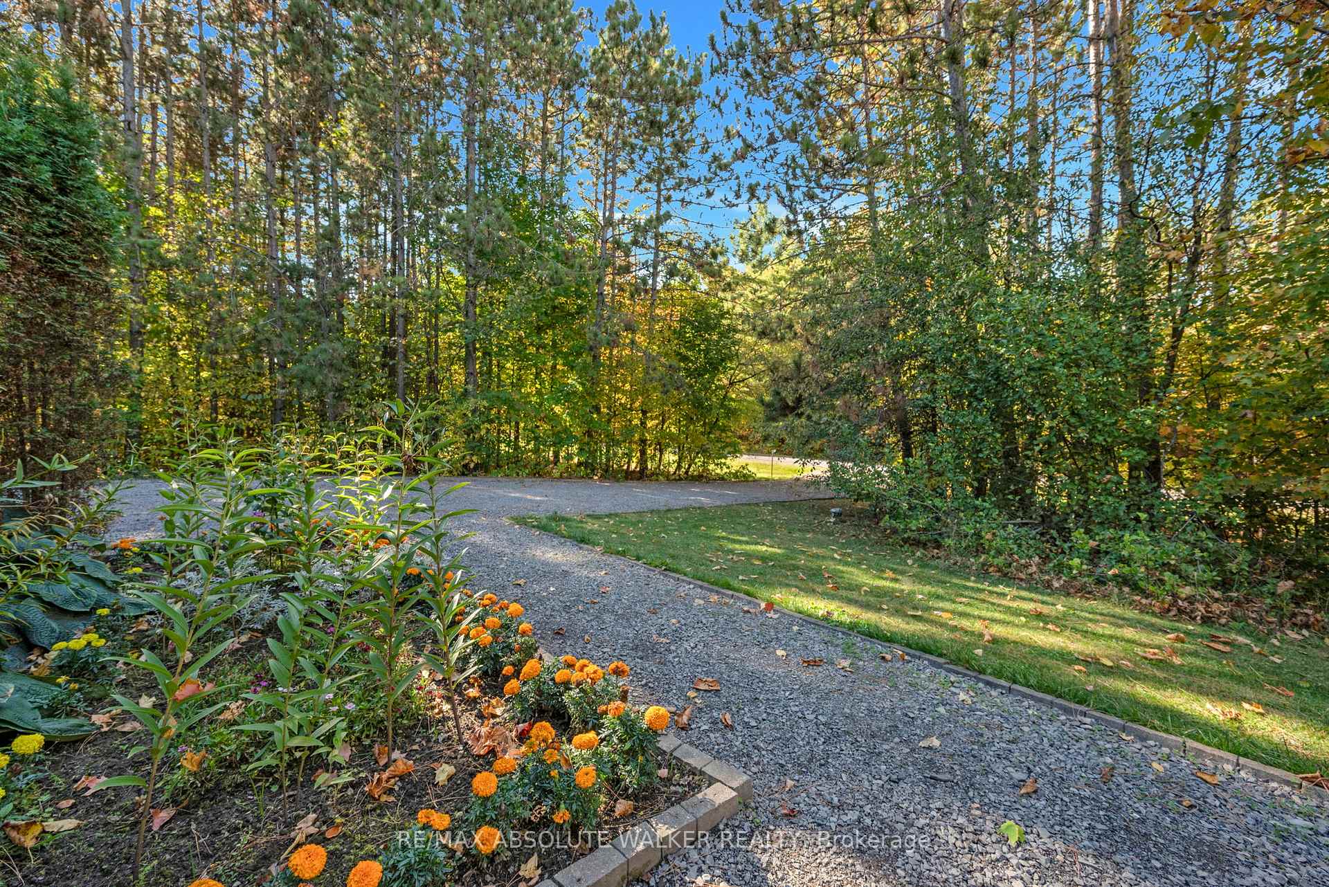 Photo 2 of 117 Plantation Drive, Ottawa, Fitzroy Ward (South East) — HOMEH
