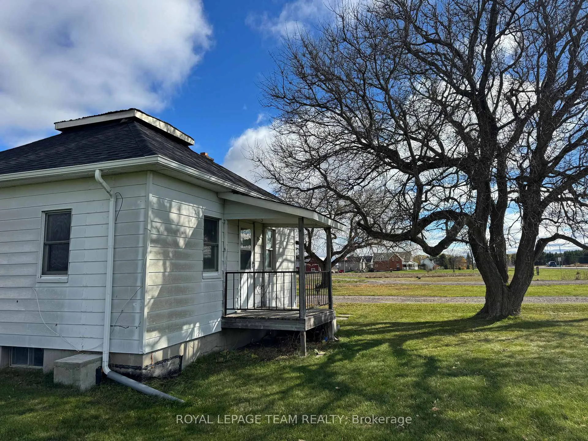 Photo 3 of 3512 Dunrobin Road, Ottawa, Dunrobin Shores — HOMEH