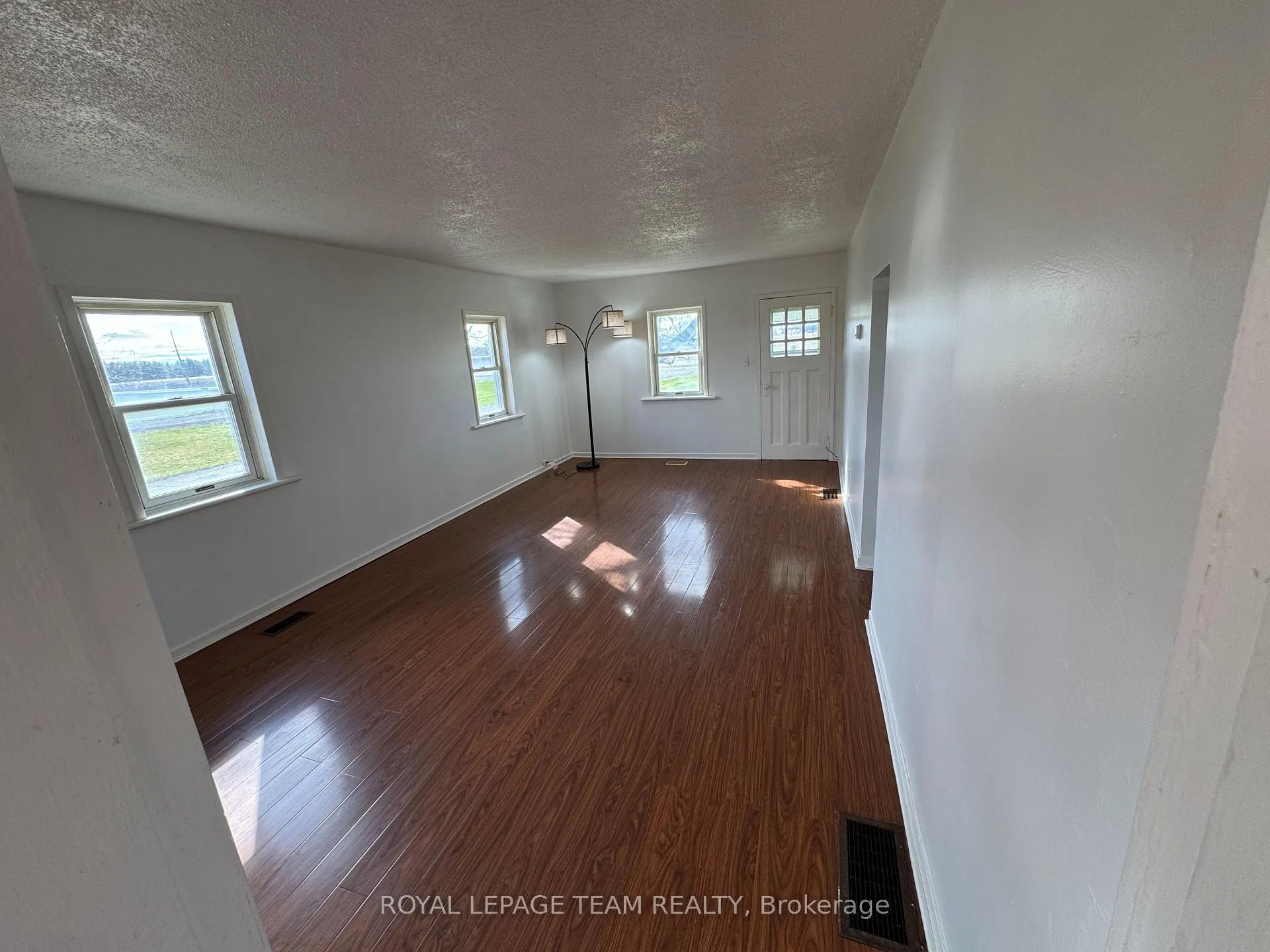 Photo 12 of 3512 Dunrobin Road, Ottawa, Dunrobin Shores — HOMEH