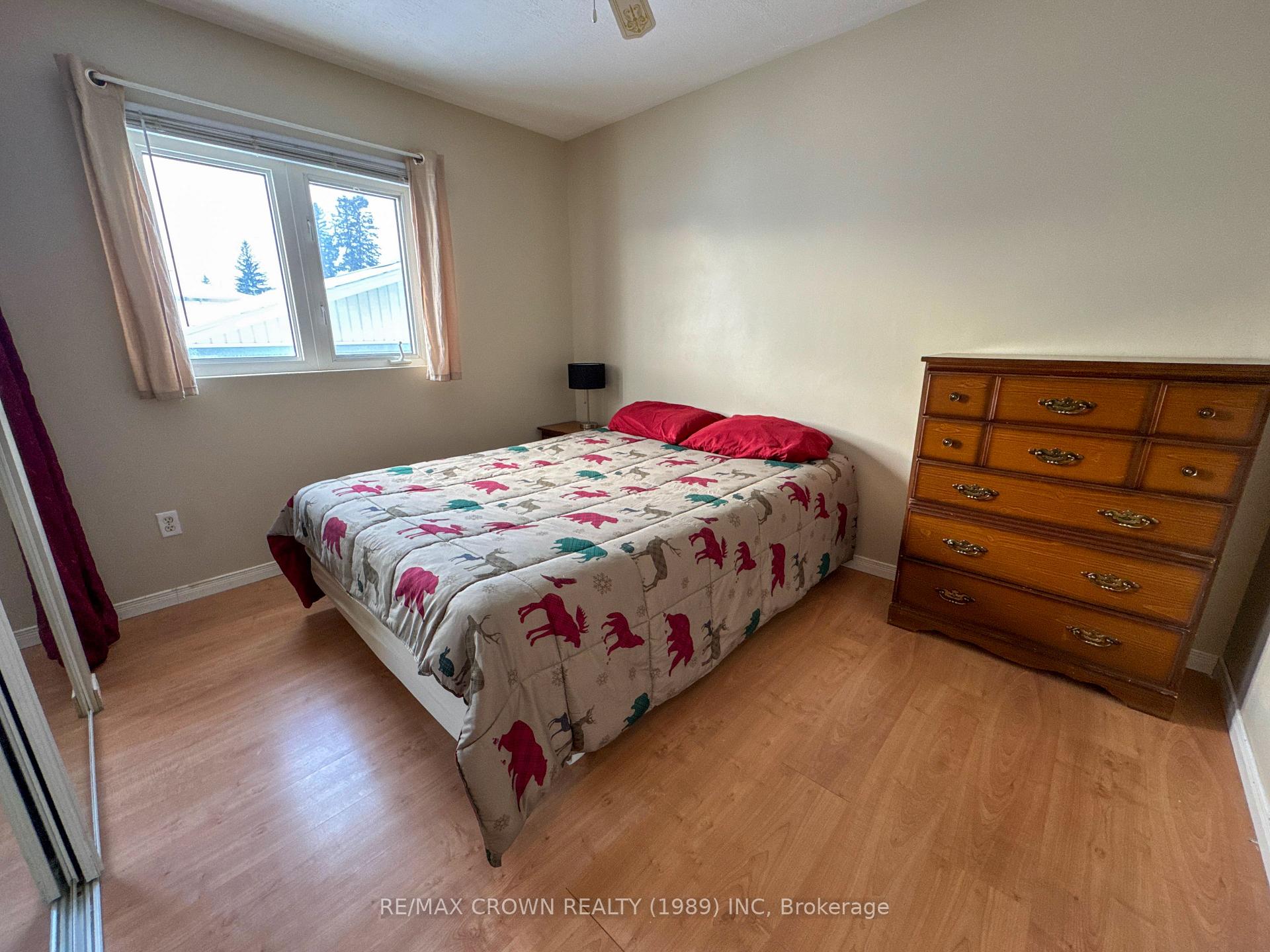 Photo 14 of 129 Front Street, Hornepayne — HOMEH