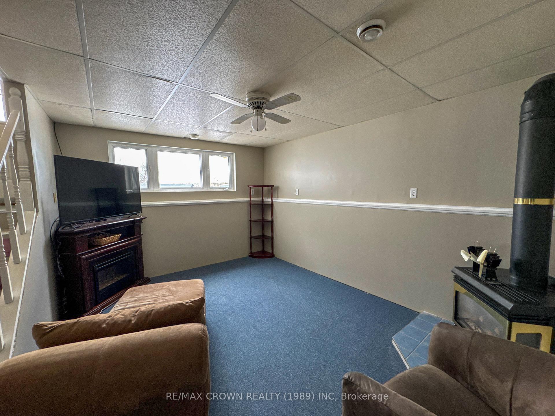 Photo 20 of 129 Front Street, Hornepayne — HOMEH