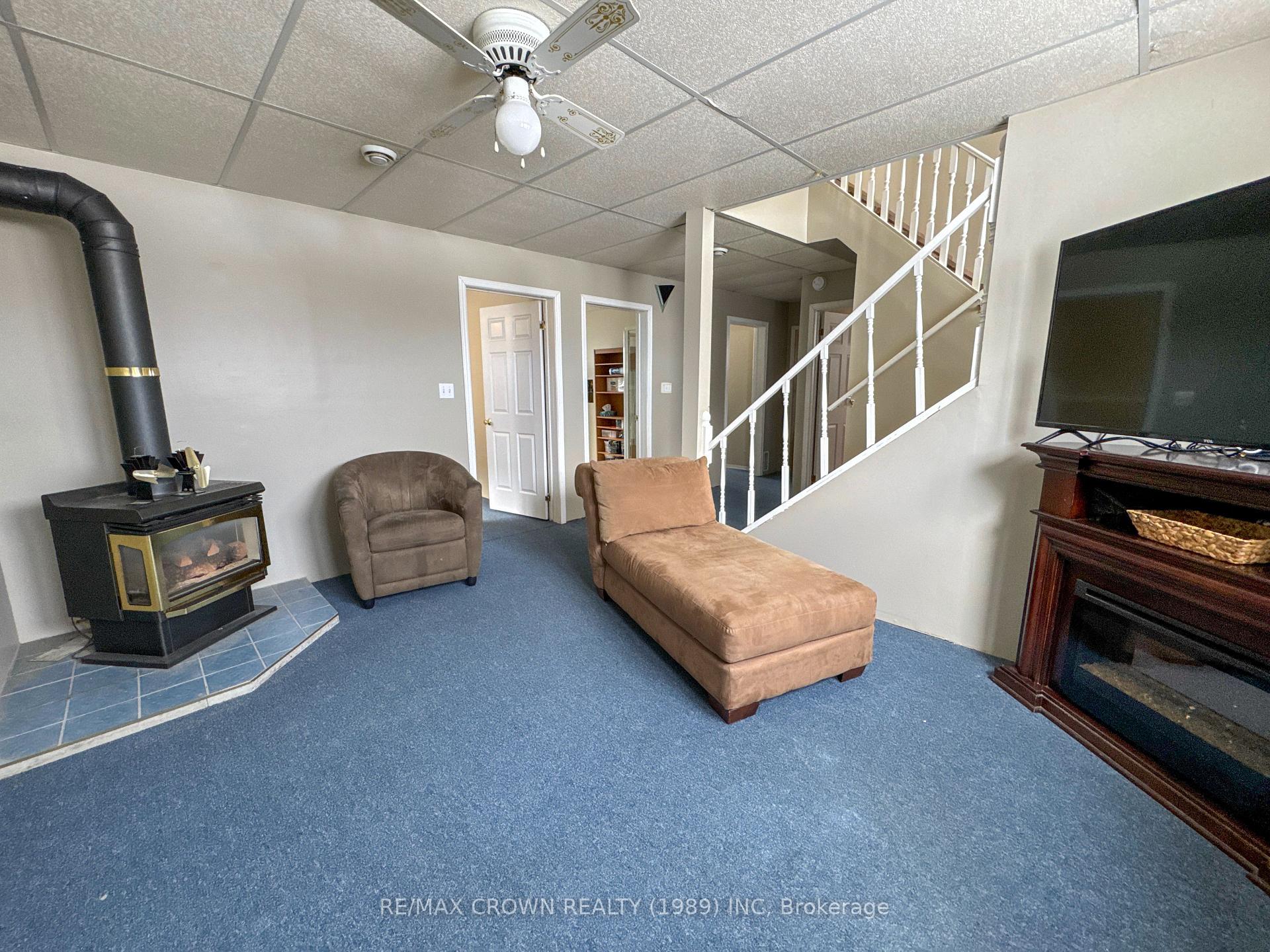 Photo 21 of 129 Front Street, Hornepayne — HOMEH