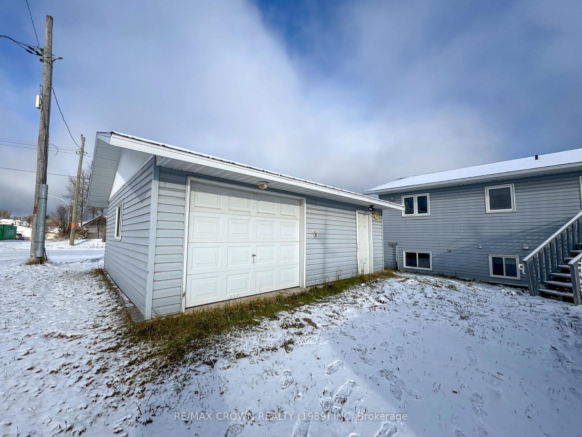 Photo 34 of 129 Front Street, Hornepayne — HOMEH