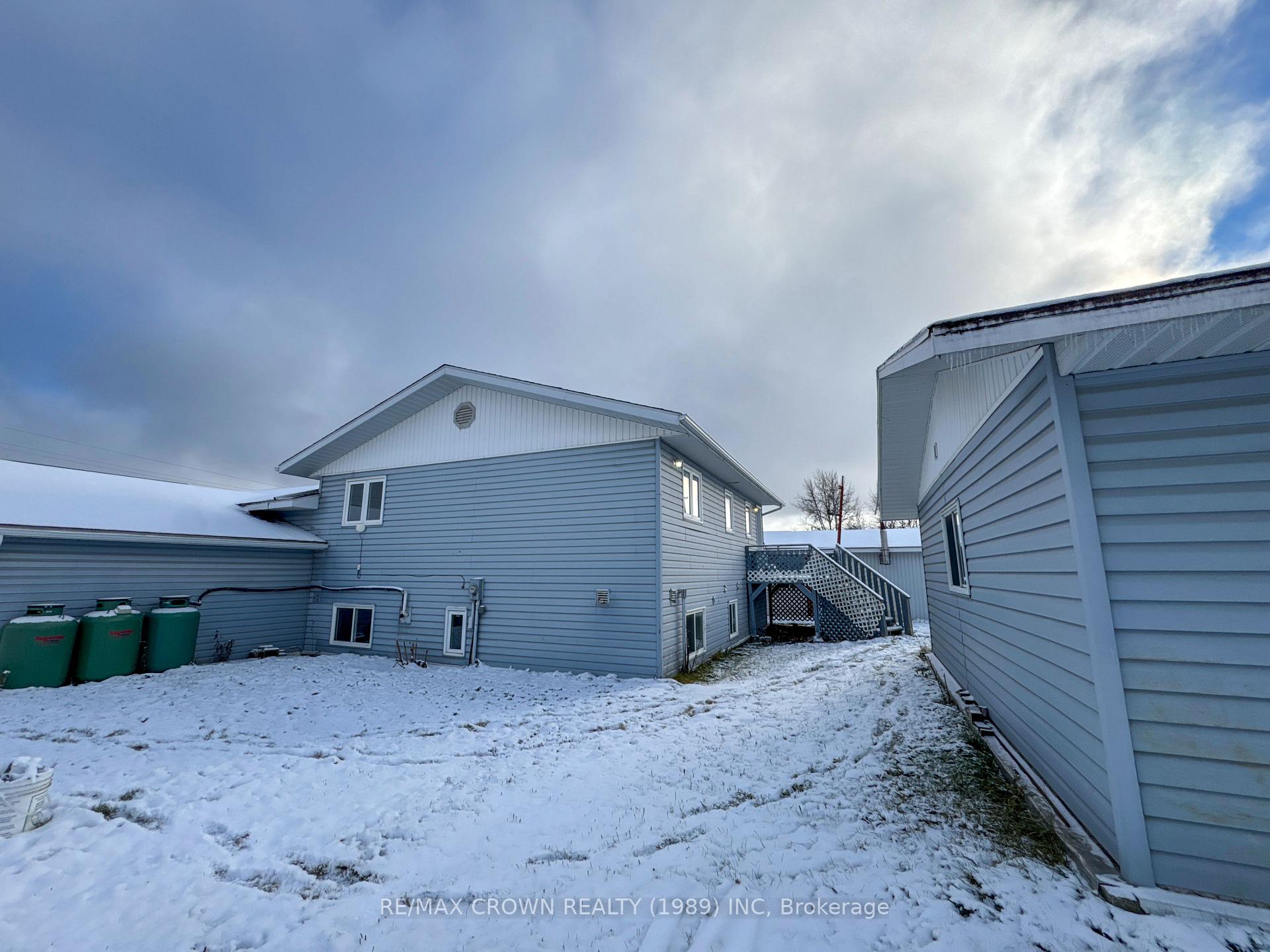 Photo 38 of 129 Front Street, Hornepayne — HOMEH