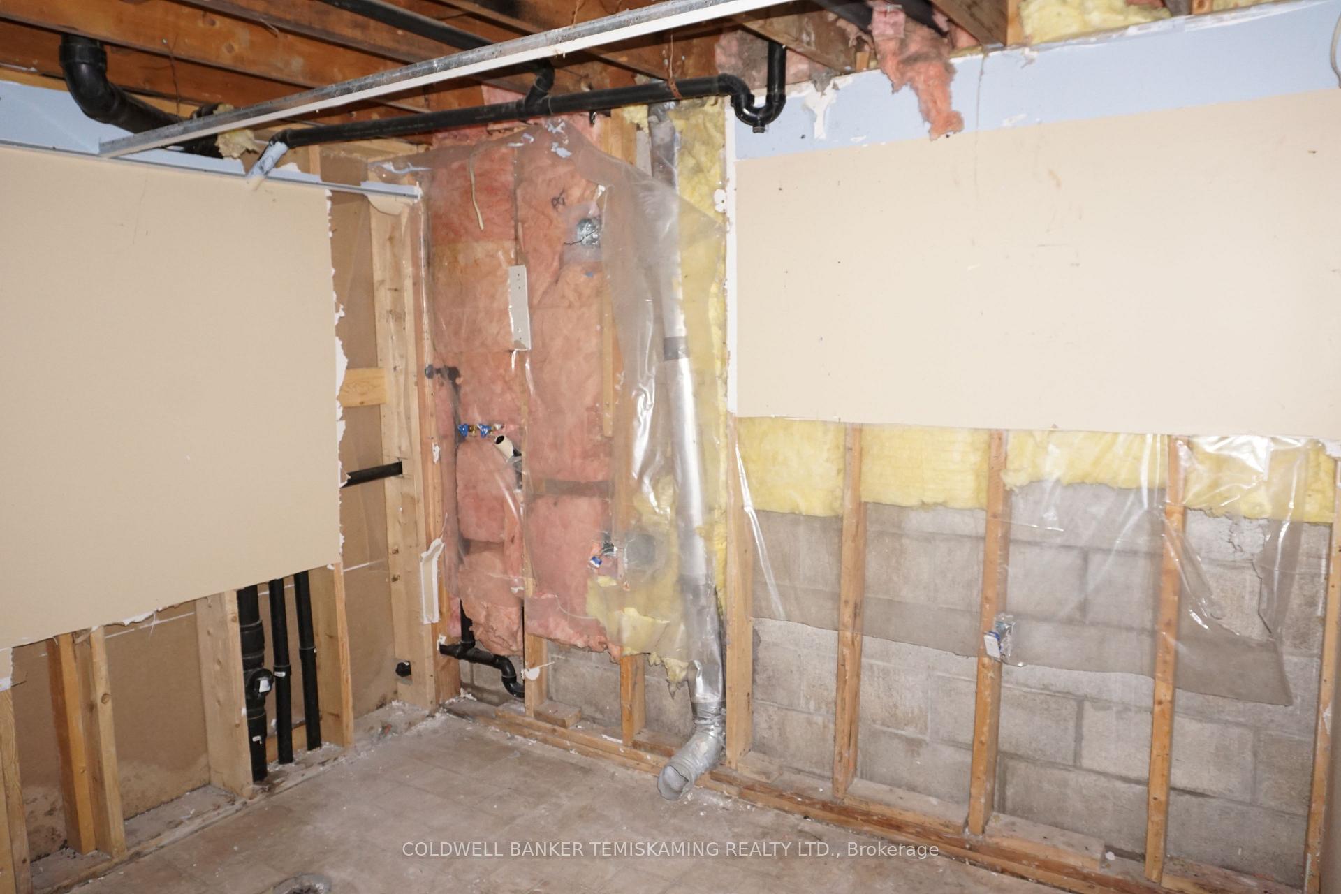 Photo 23 of 66 Russell Street, Cobalt — HOMEH