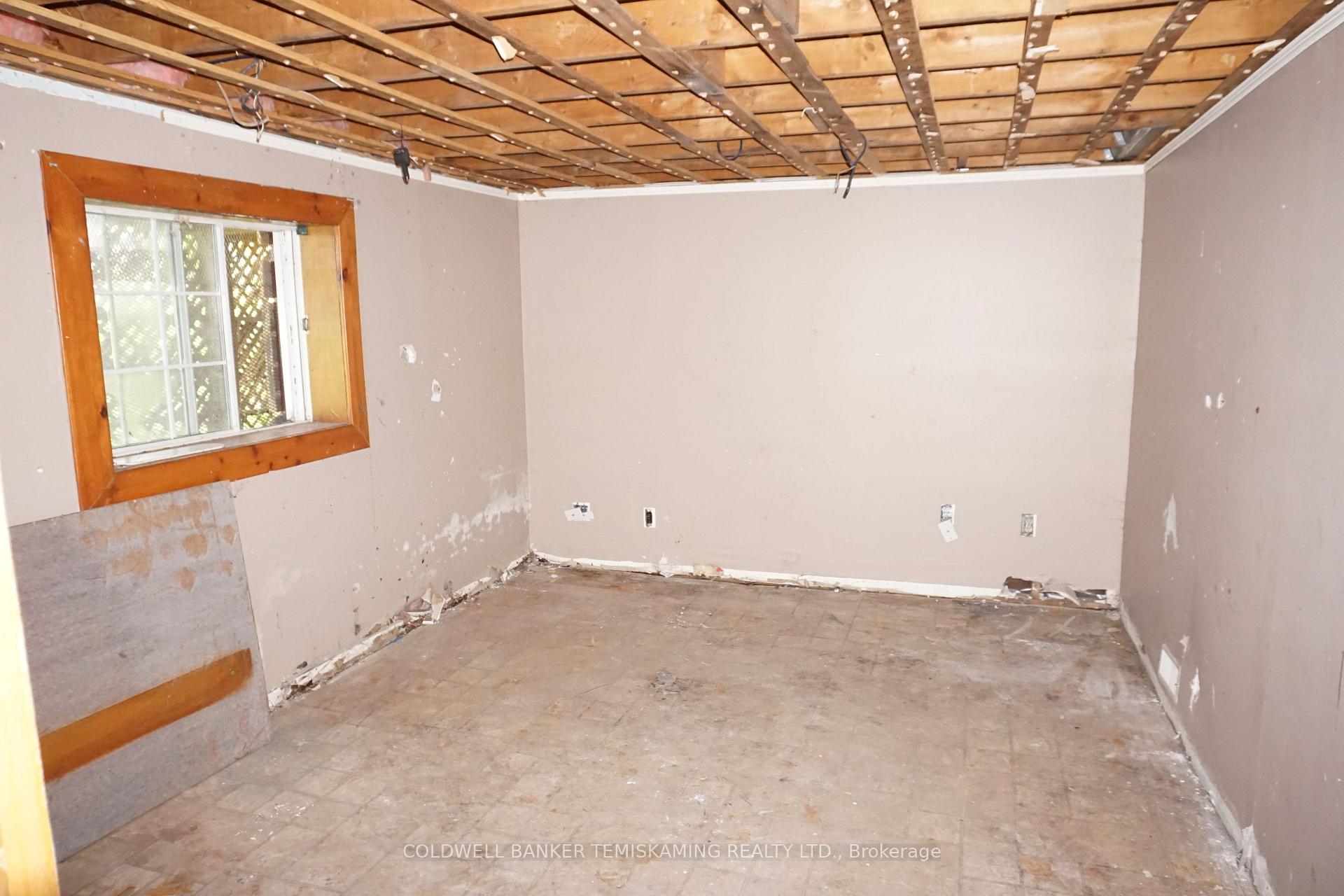 Photo 26 of 66 Russell Street, Cobalt — HOMEH