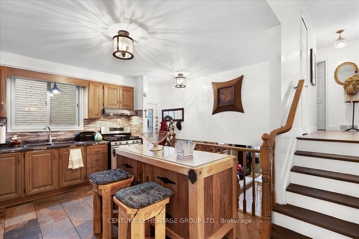 Photo 11 of 46 Millpond Place, Hamilton, Randall — HOMEH