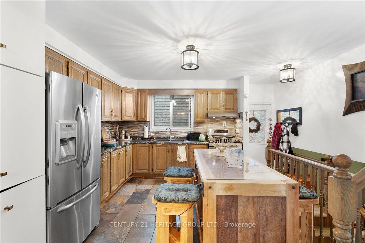 Photo 12 of 46 Millpond Place, Hamilton, Randall — HOMEH