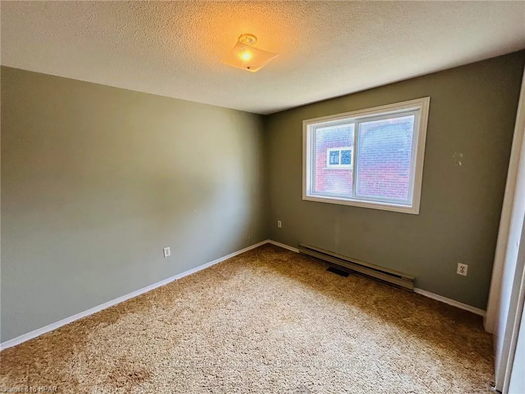 Photo 6 of 63 George Street, Morris Turnberry, Bluevale — HOMEH