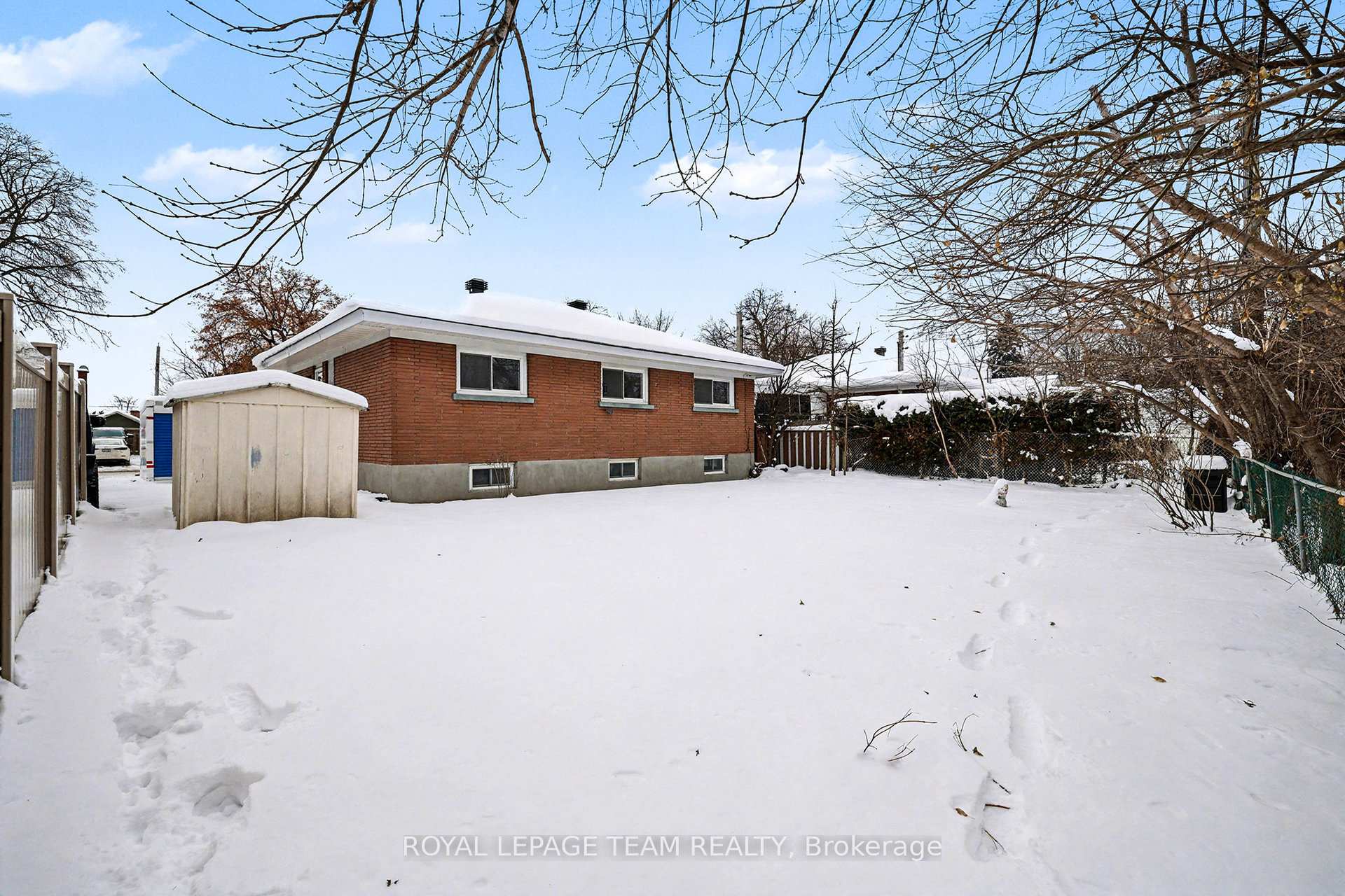 Photo 17 of 733 Halstead Street, Ottawa, Elmvale Acres — HOMEH