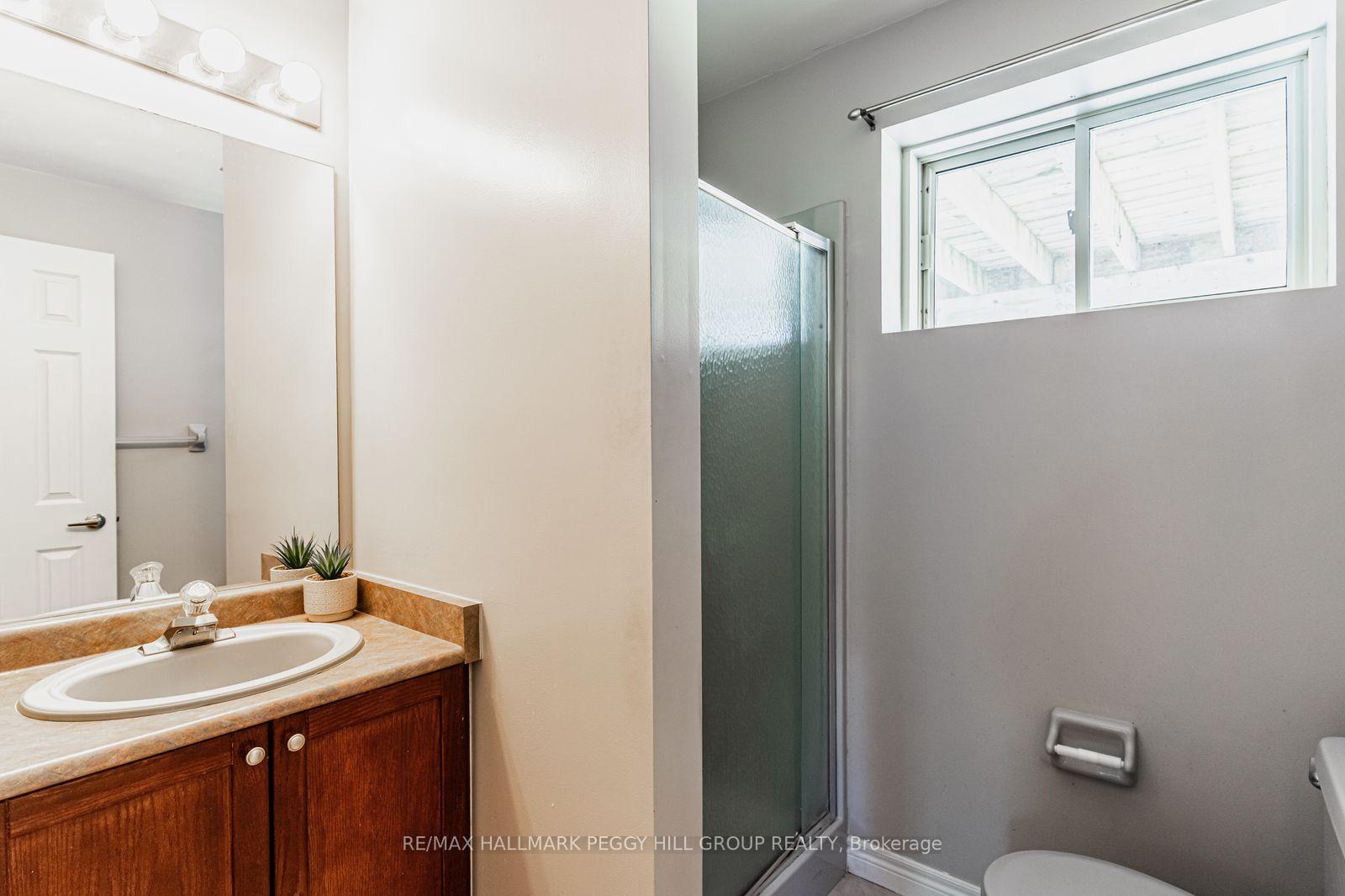 Photo 11 of 261 Mapleton Avenue, Barrie, Holly — HOMEH