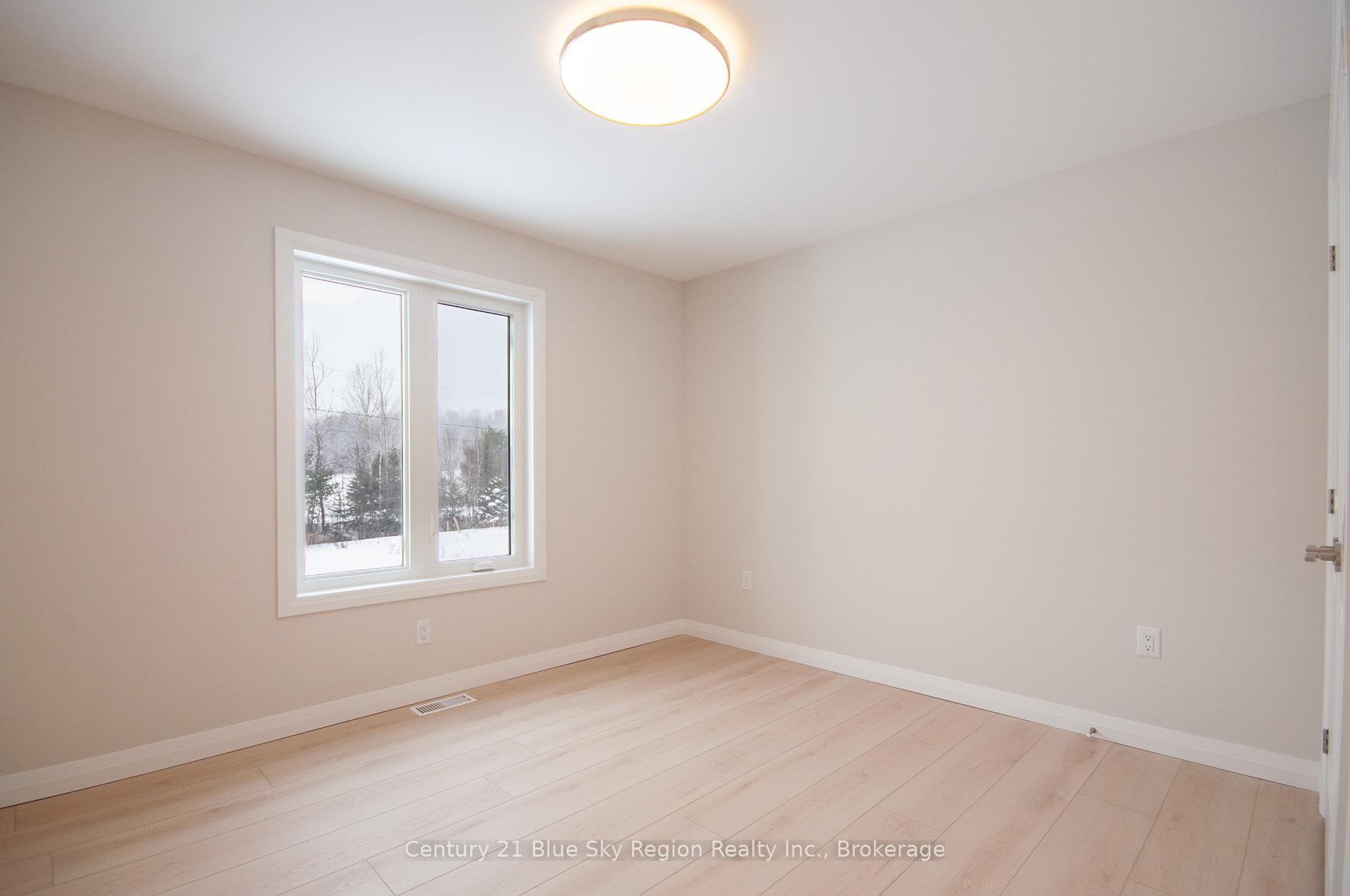 Photo 13 of 302 Talon Crescent, Bonfield — HOMEH