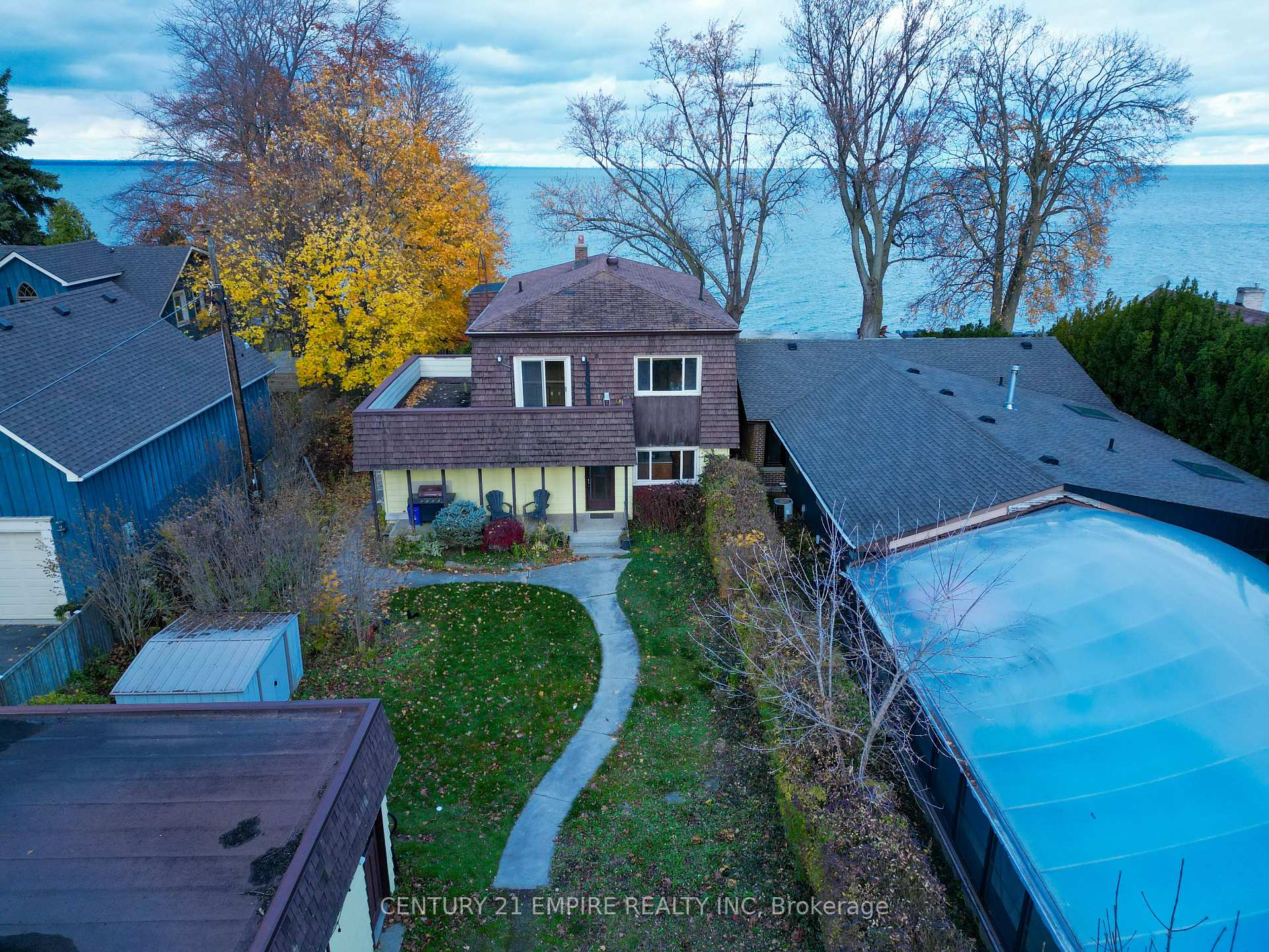 Photo 1 of 37 Church Street, Hamilton, Stoney Creek — HOMEH